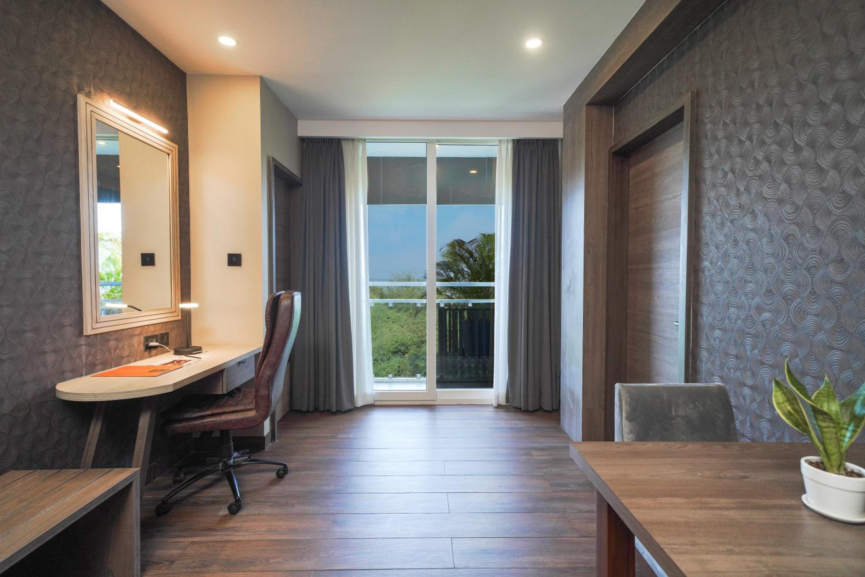 Suite with 15% off on session of 60 mins Spa Suite with 15% off on session of 60 mins Spa