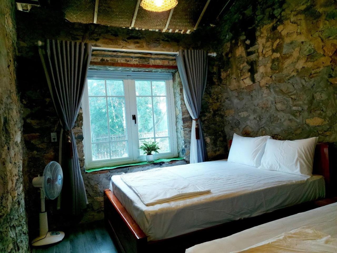 Double Or Twin Room With Shared Bathroom photo 2