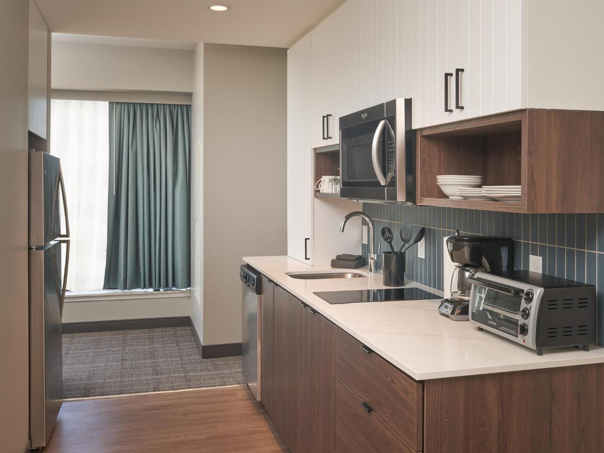 King Studio Suite - Photo 5