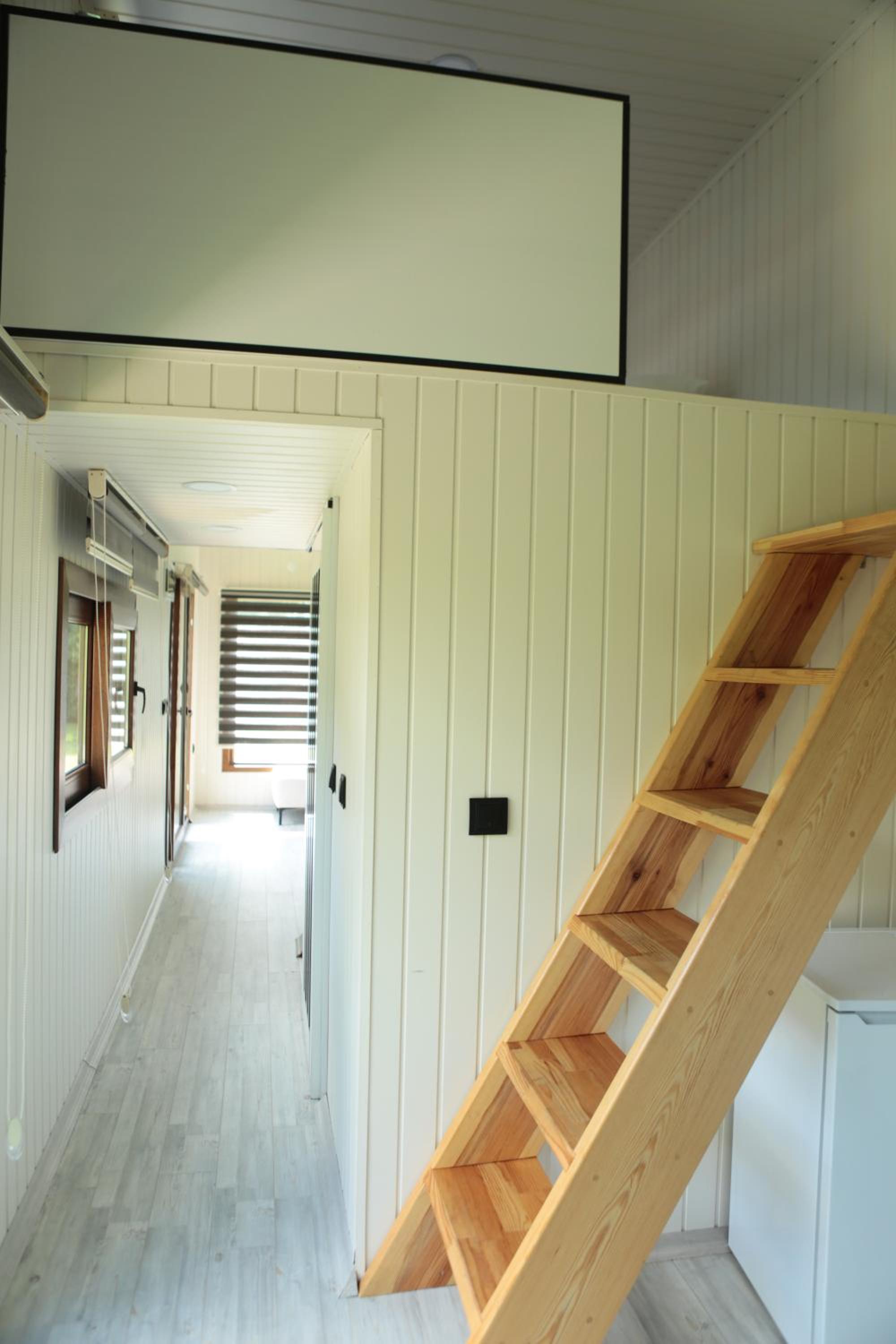 Mobile Home photo 1