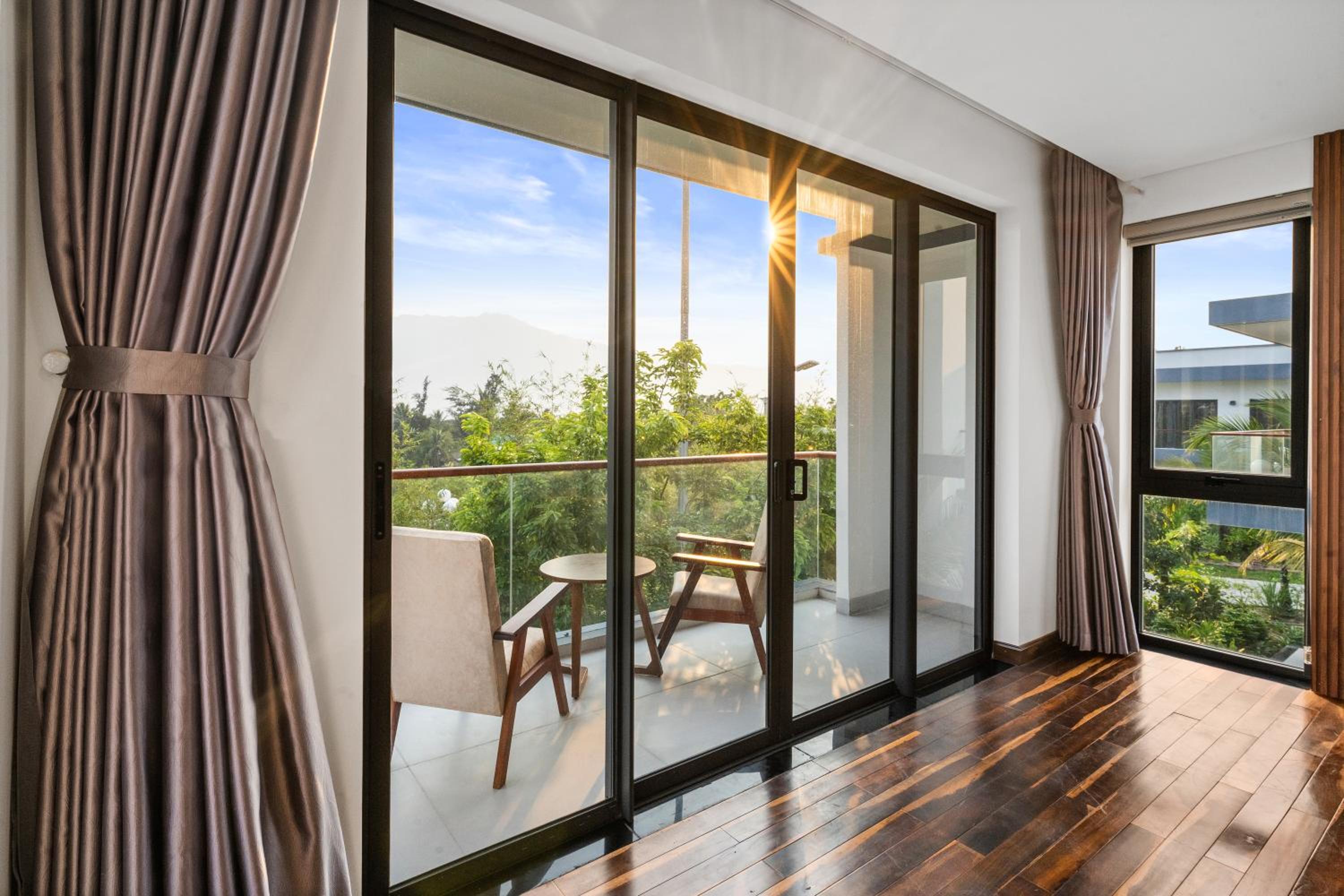Three-Bedroom Villa With Private Pool And Garden View - Photo 9
