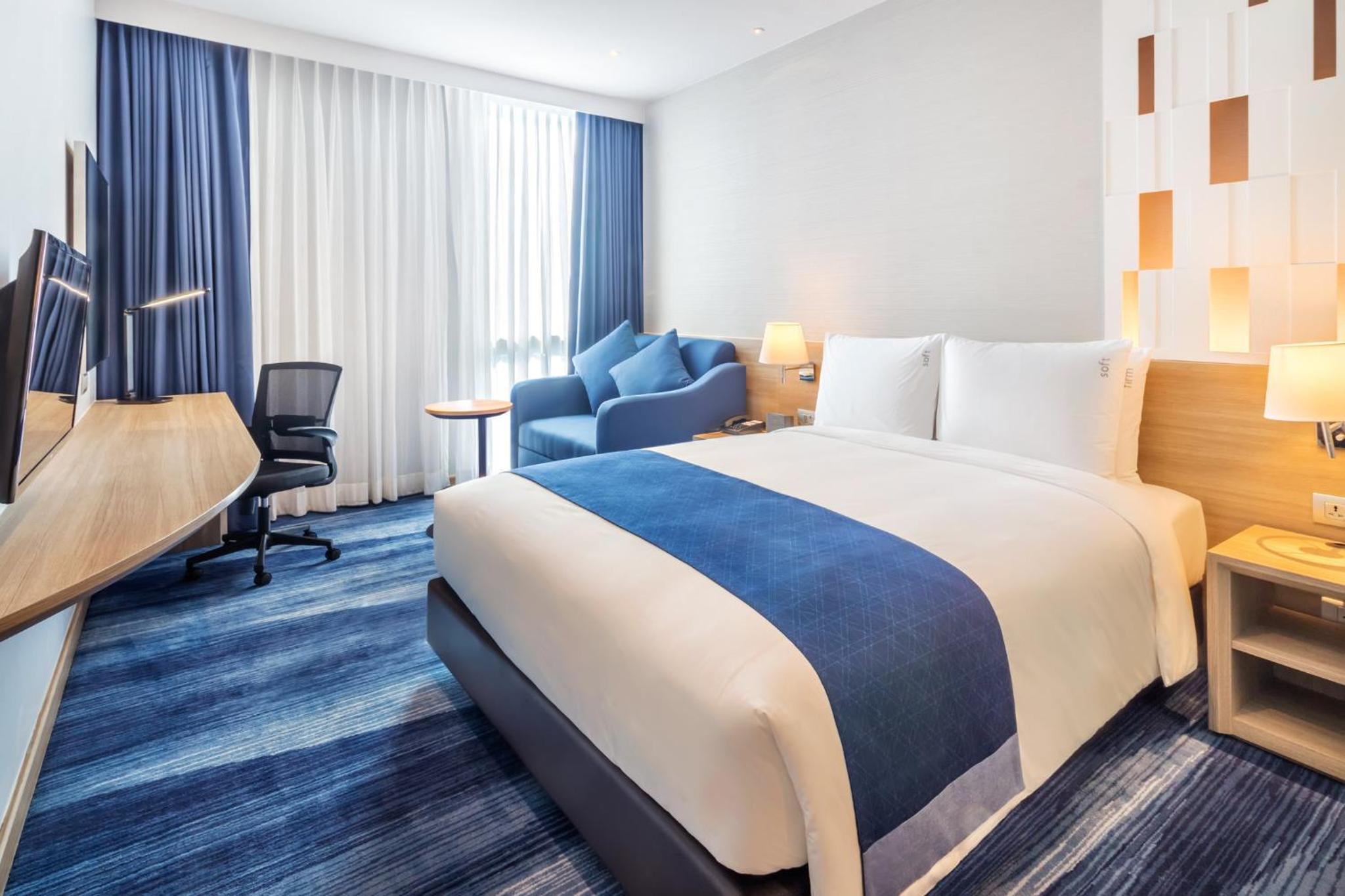 Standard Room with Free Breakfast photo 2