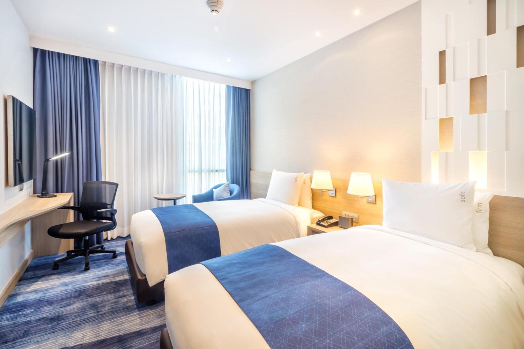 Standard Twin Room with Free Breakfast photo 2