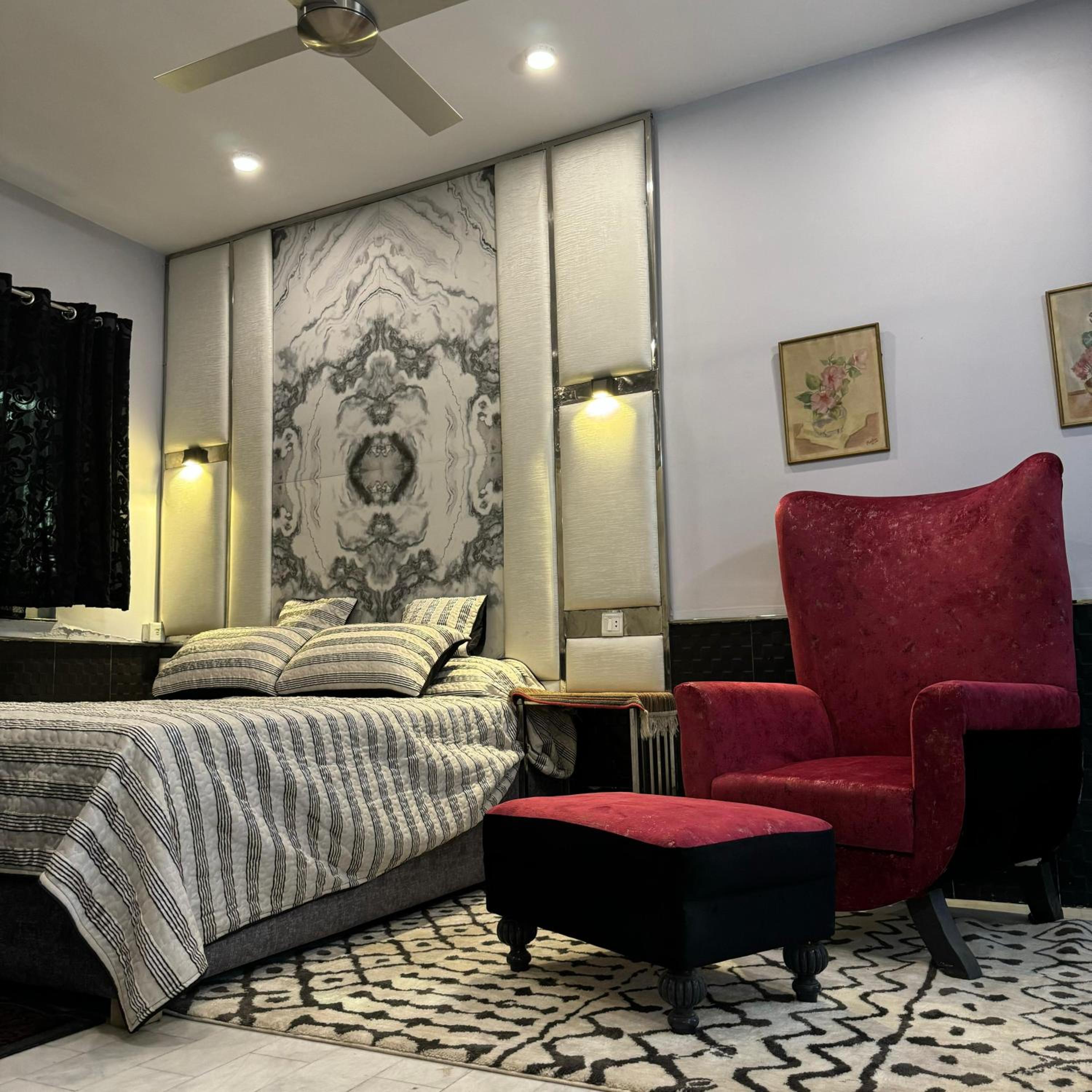 One-Bedroom Apartment with Terrace