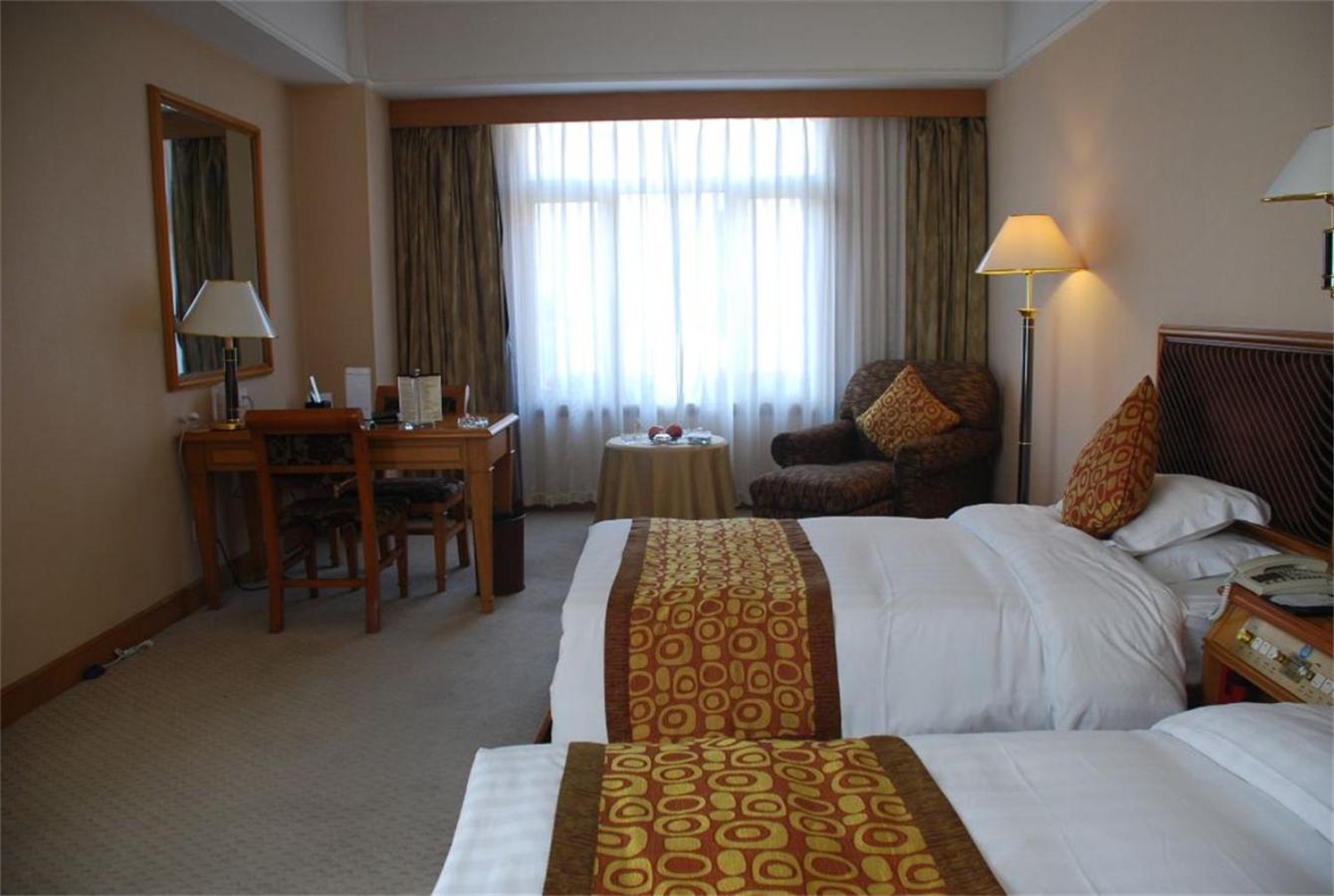 Executive Twin Room with City View photo 3