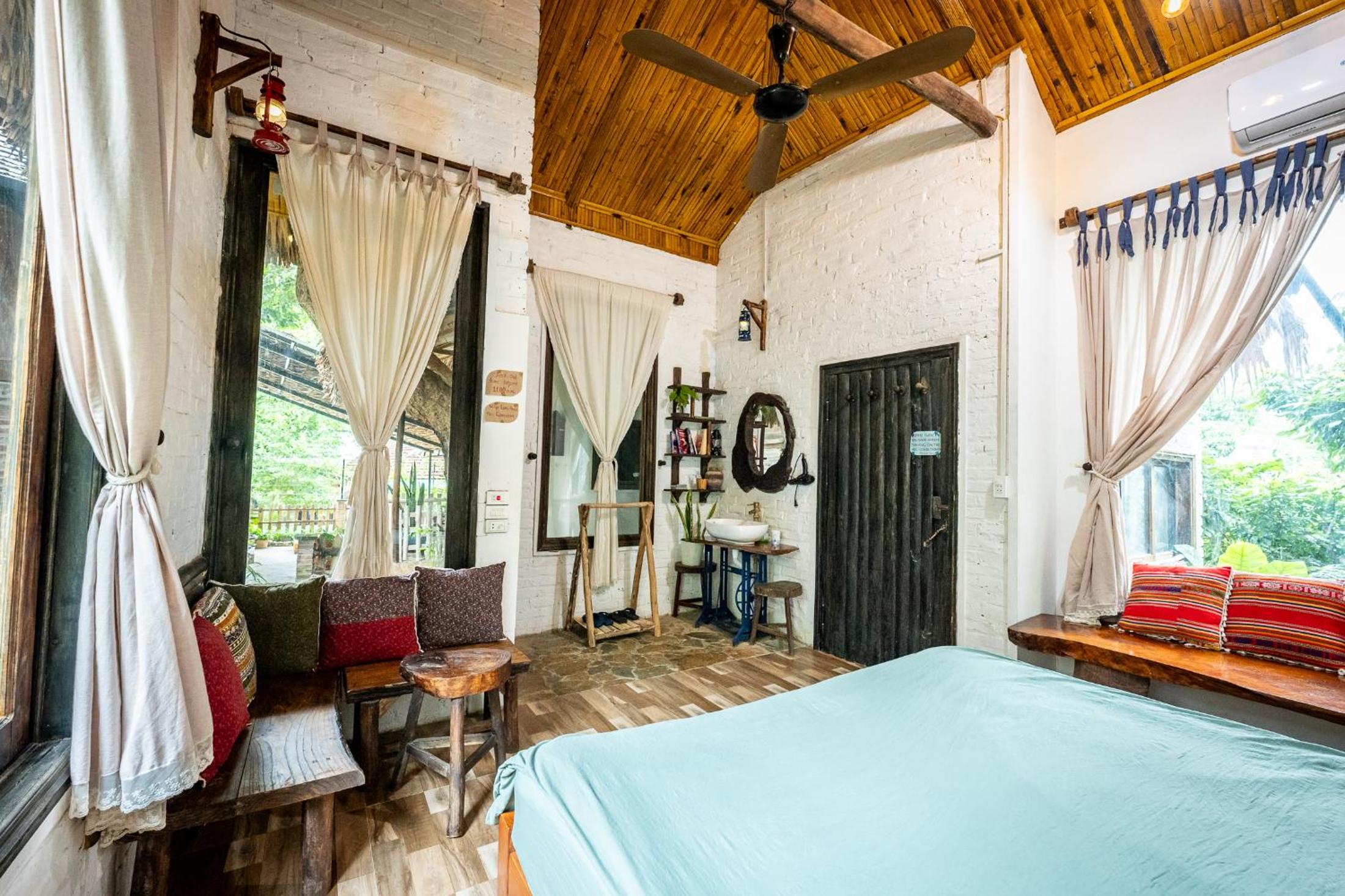 Deluxe King Room photo 3