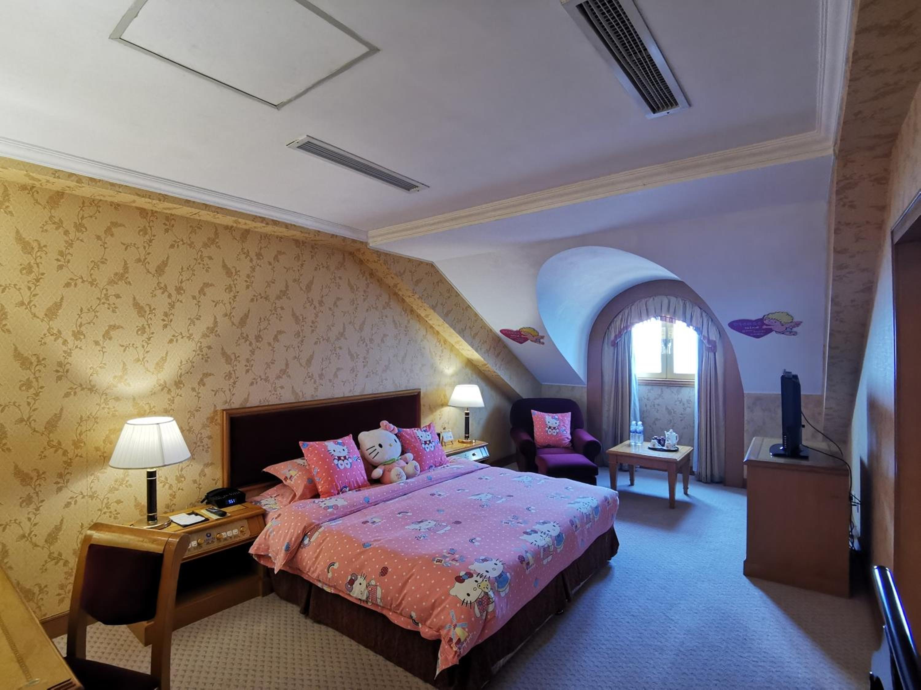 Parent-child suite