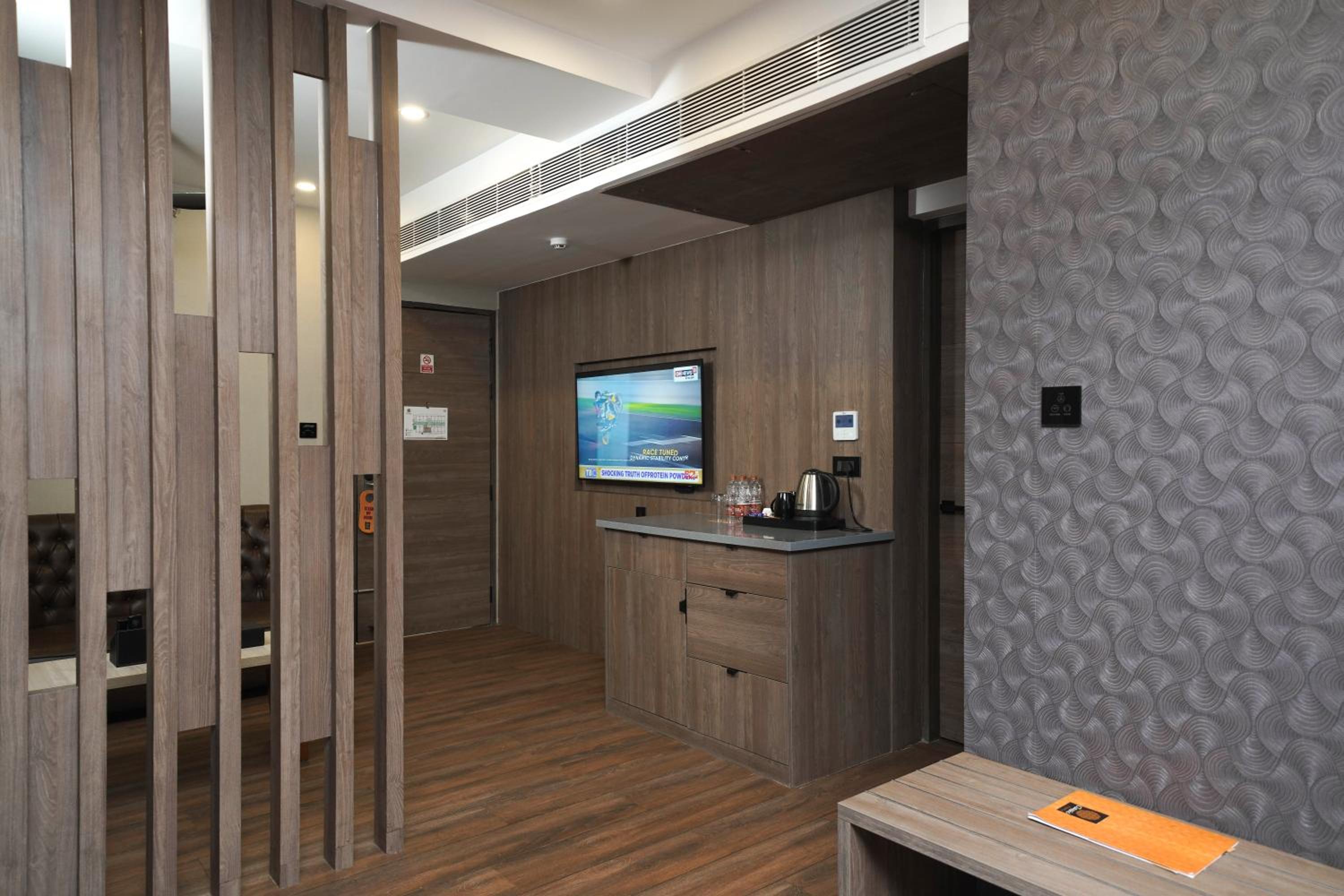 Suite with 15% off on session of 60 mins Spa Suite with 15% off on session of 60 mins Spa