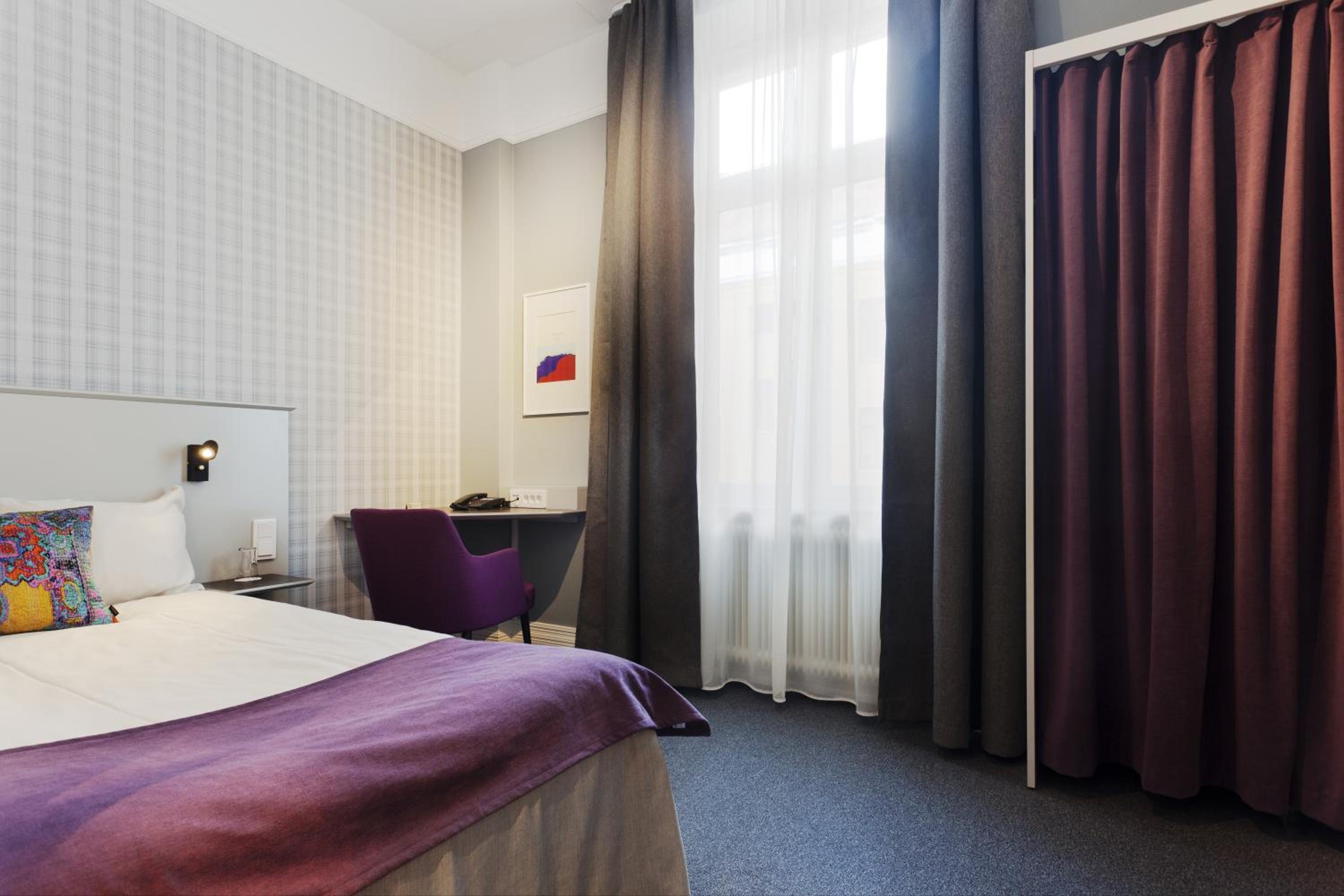 Standard  Double Room - Photo 1