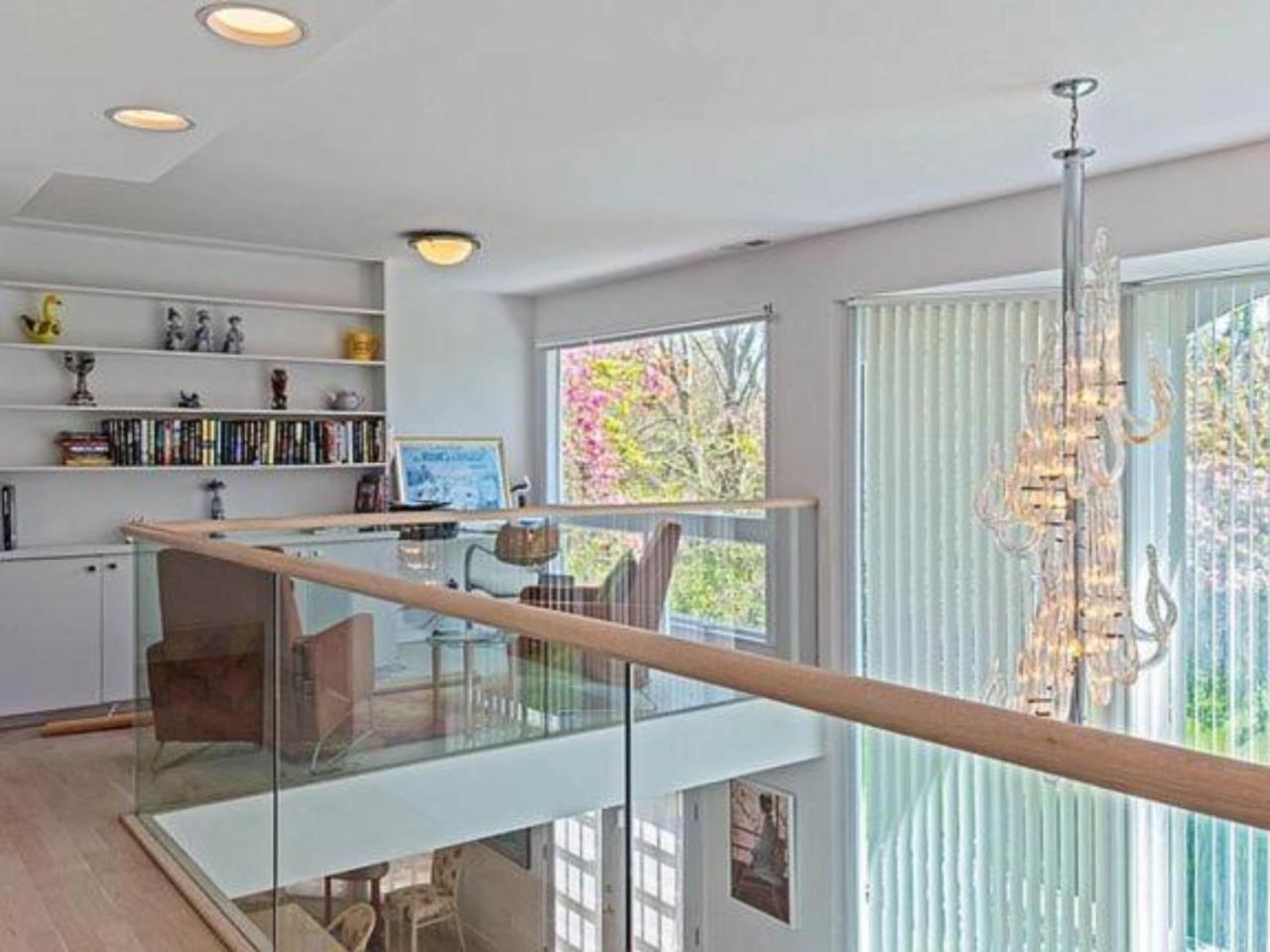 Villa photo 2