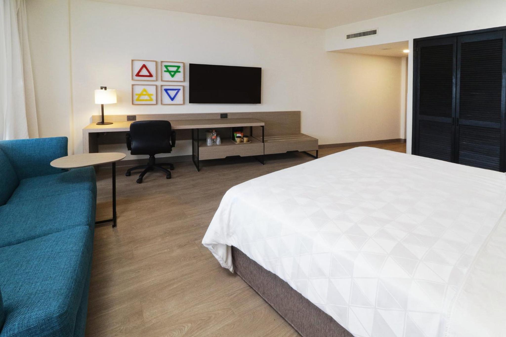 Standard King Room - Photo 3