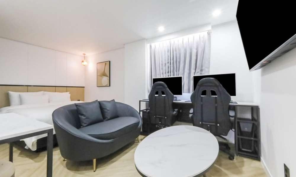 Deluxe Double Room photo 2