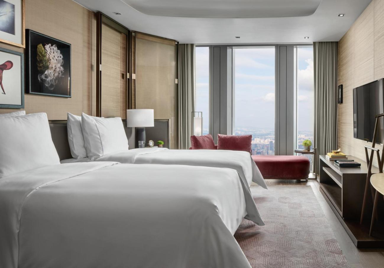 Deluxe with One Twin Bed and 2 Adults Occupancy (Non Smoking)