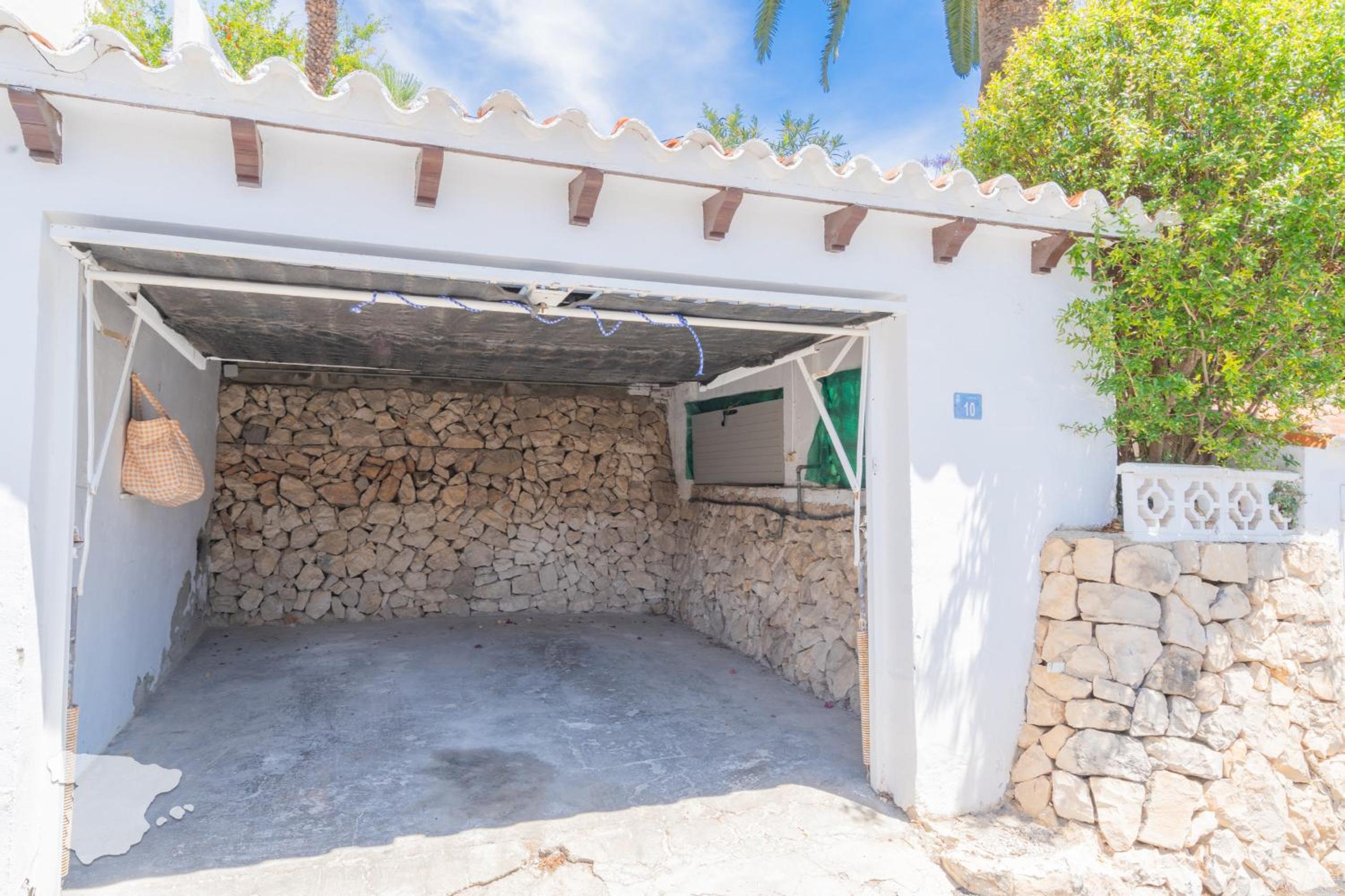 Three-Bedroom Villa photo 2