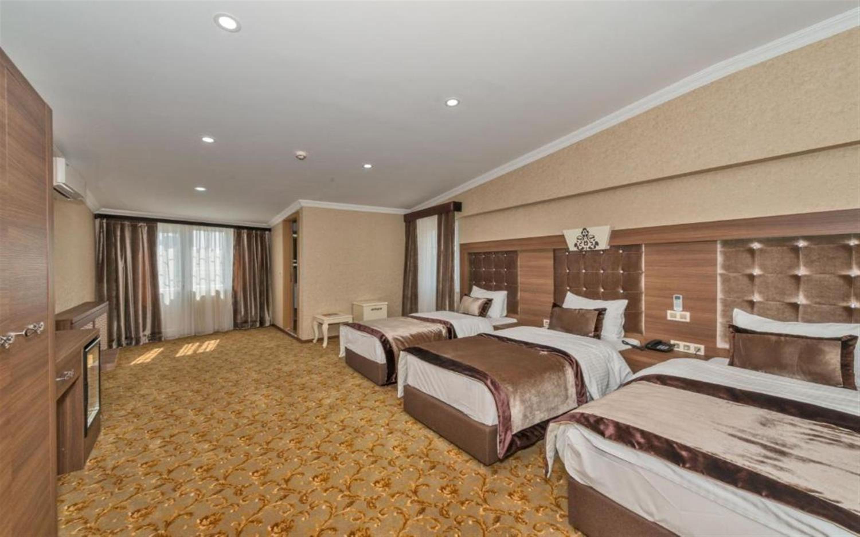 Quadruple Room photo 3