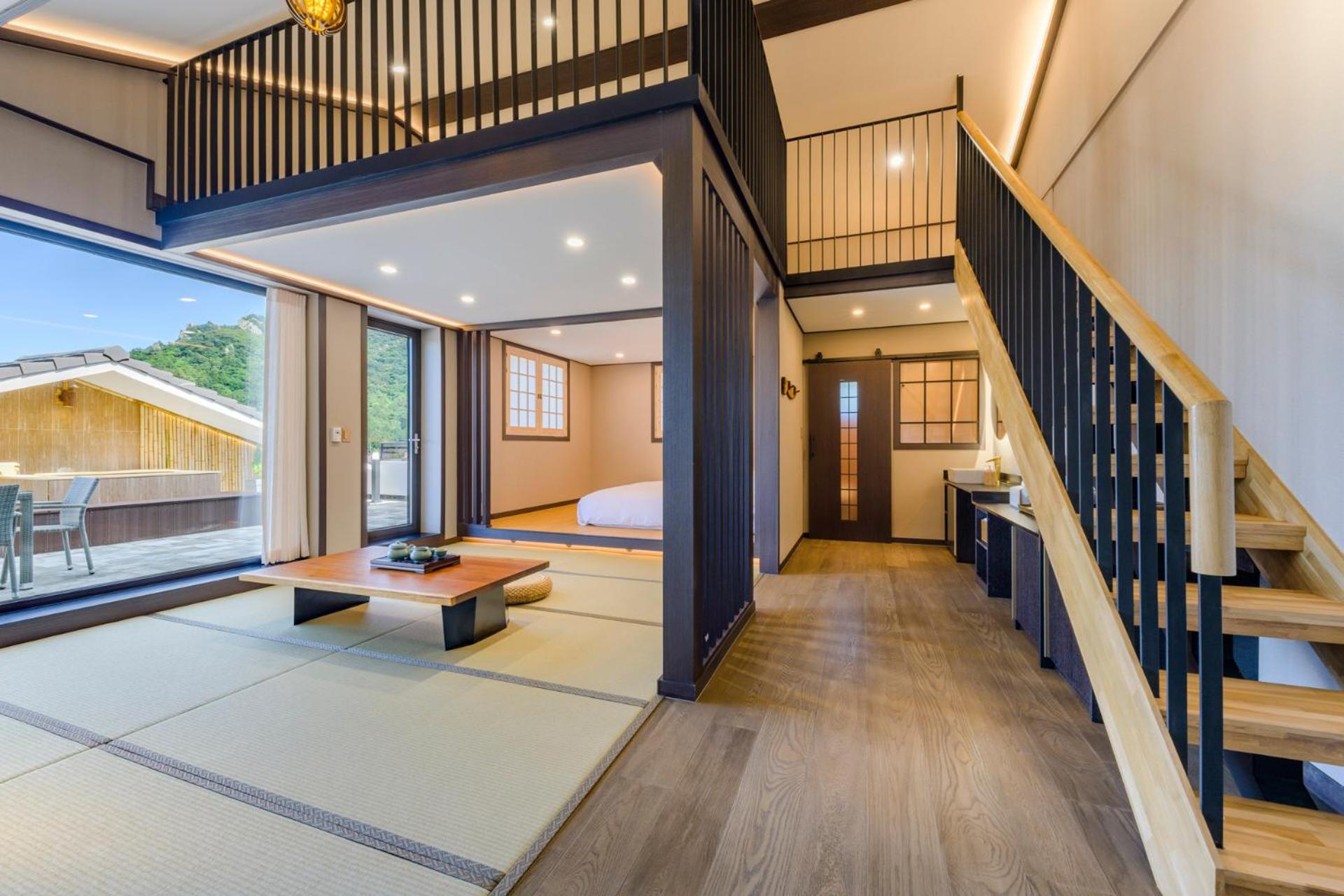 Duplex Quadruple Room - Photo 1