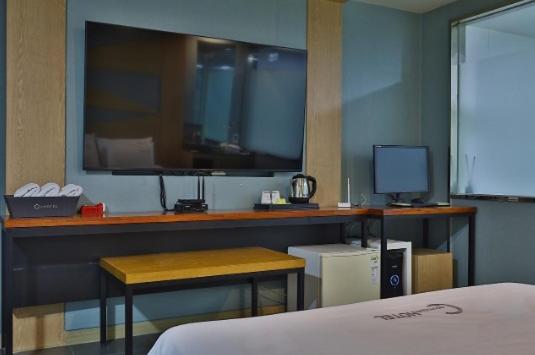 Deluxe Double Room - Photo 22