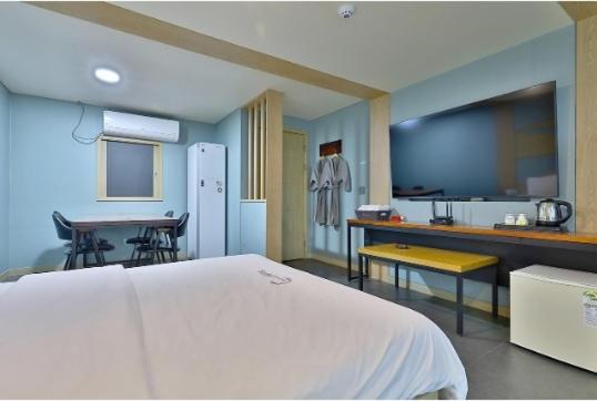Deluxe Double Room - Photo 28
