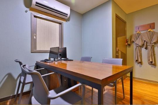 Deluxe Double Room - Photo 31