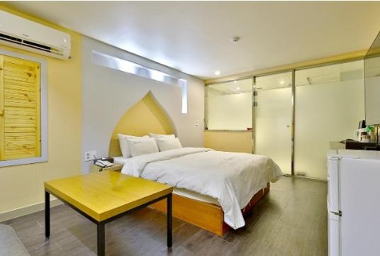 Deluxe Double Room - Photo 1
