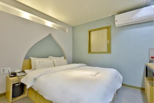 Deluxe Double Room - Photo 38