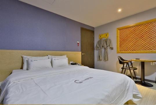 Superior Twin Room - Photo 5
