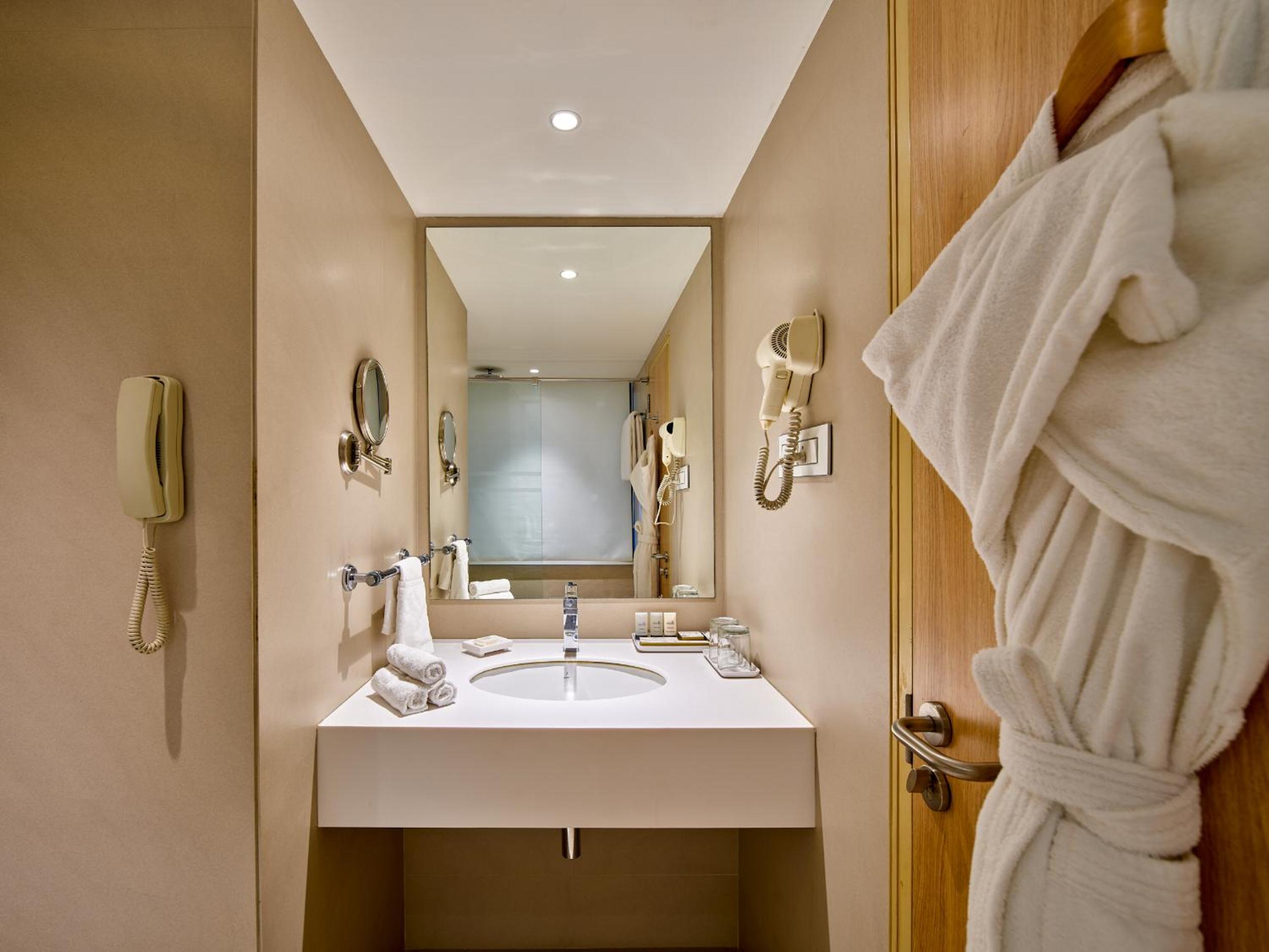 Premium Grande Room  - Photo 7
