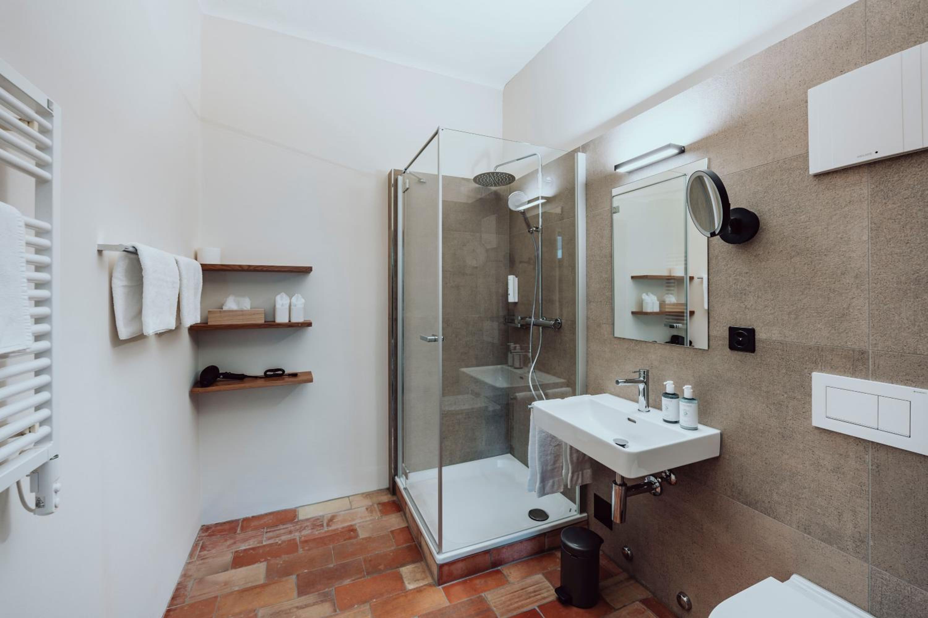 Deluxe Double or Twin Room with Garden View - Photo 14