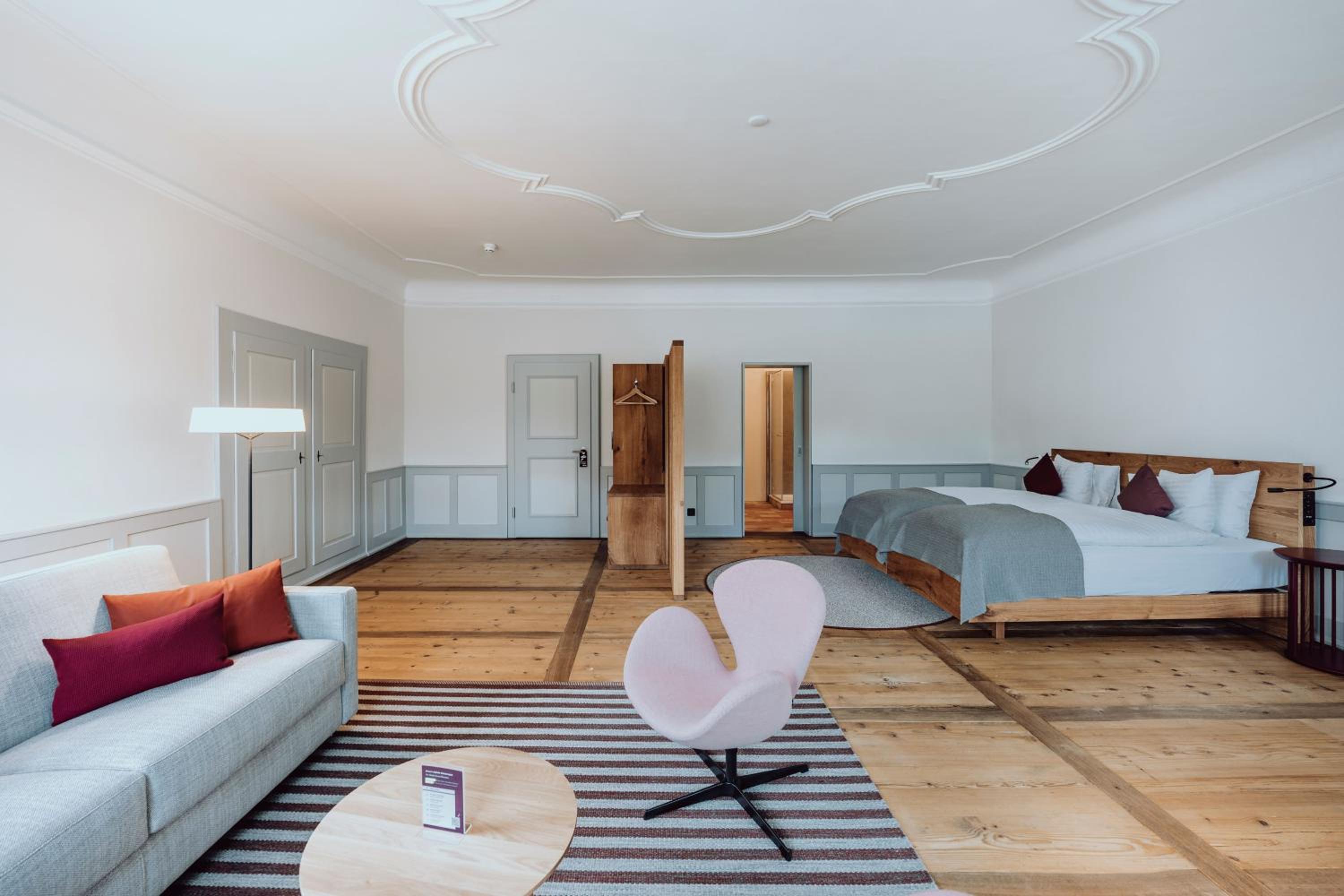 Deluxe Double or Twin Room with Garden View - Photo 10