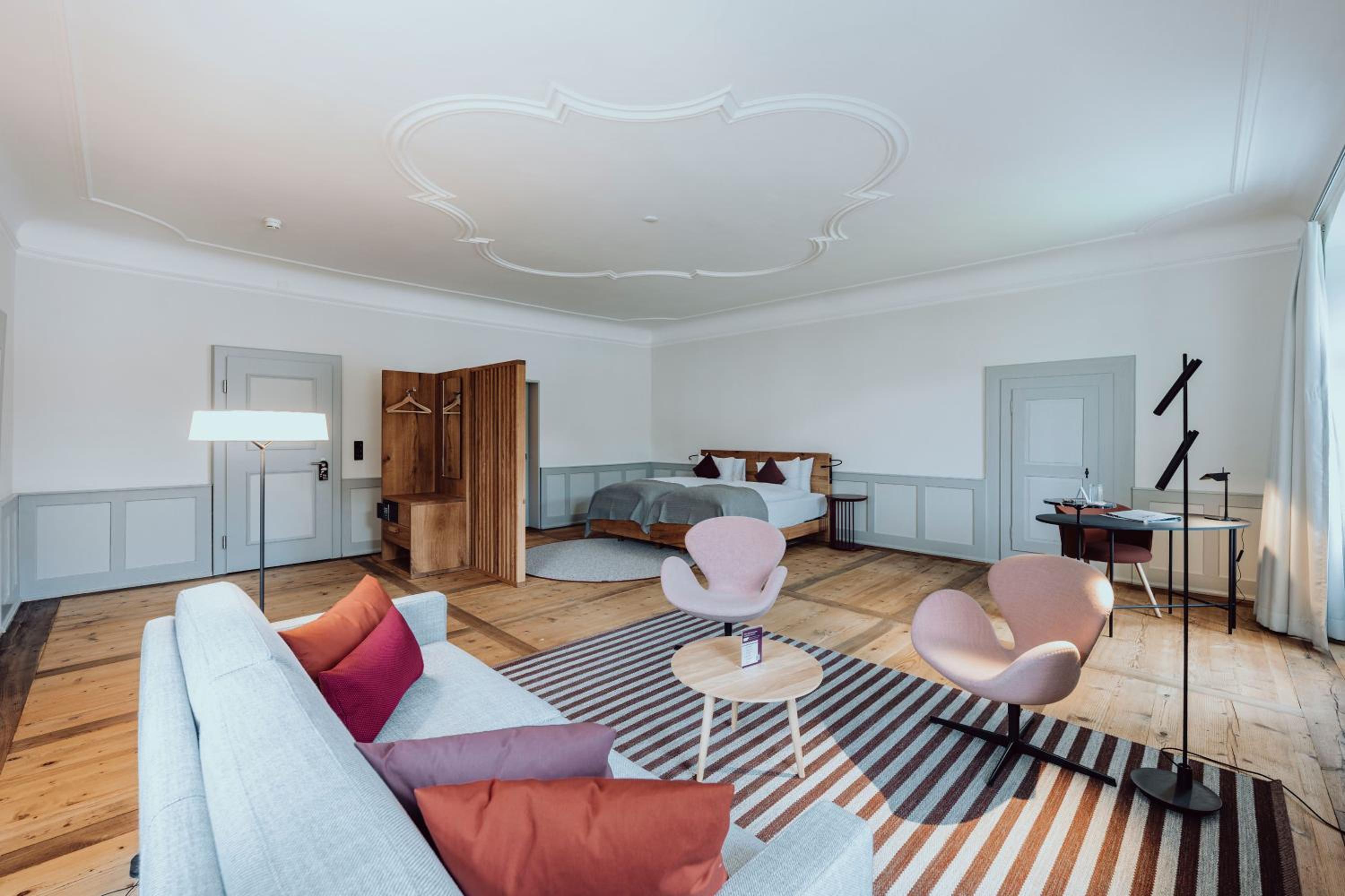 Deluxe Double or Twin Room with Garden View - Photo 1