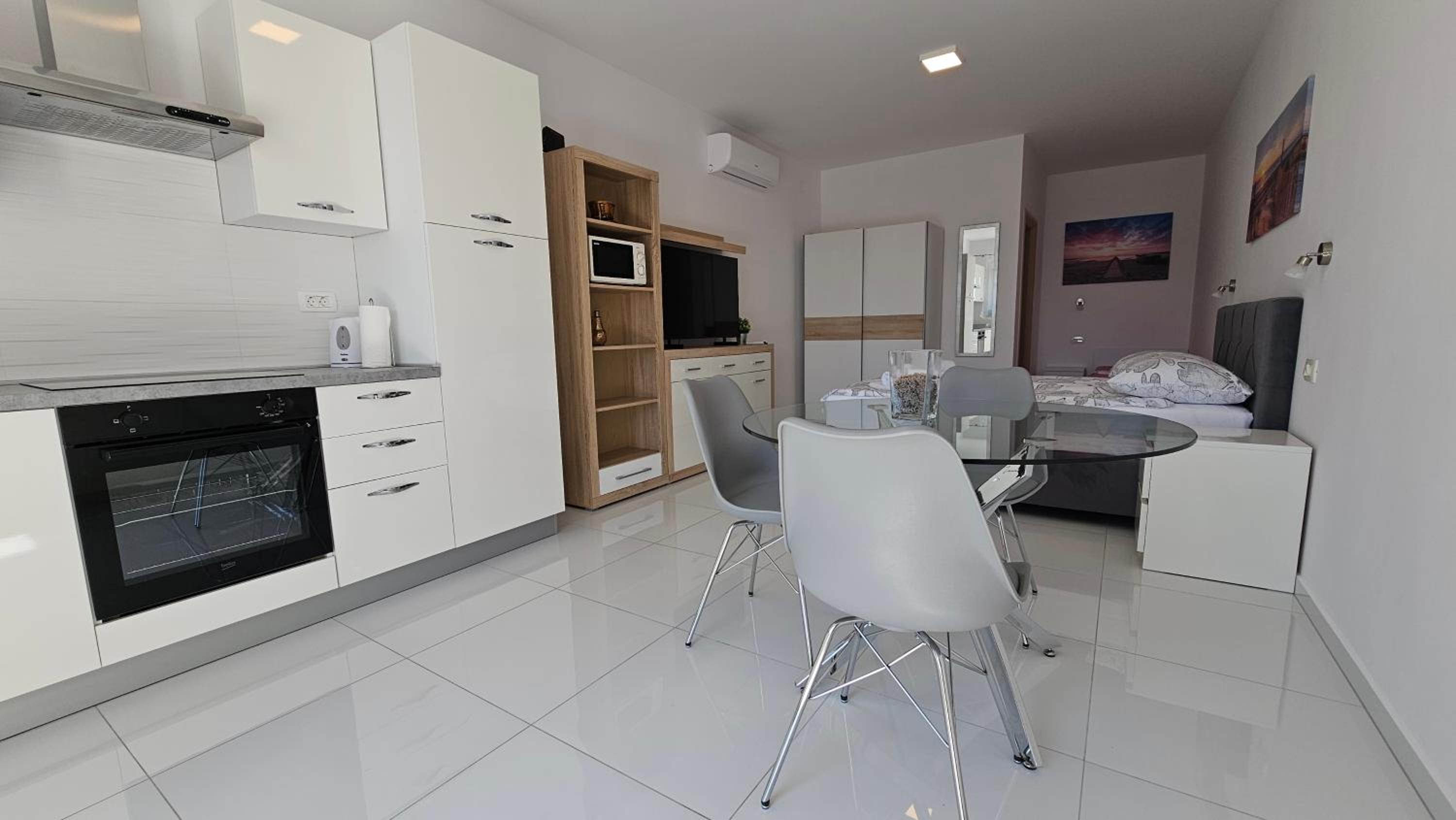 Estudio con terraza