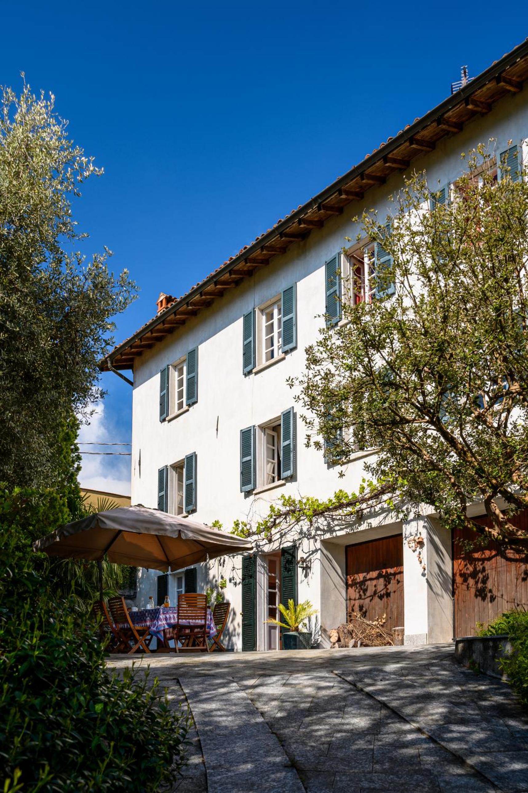 Villa photo 3