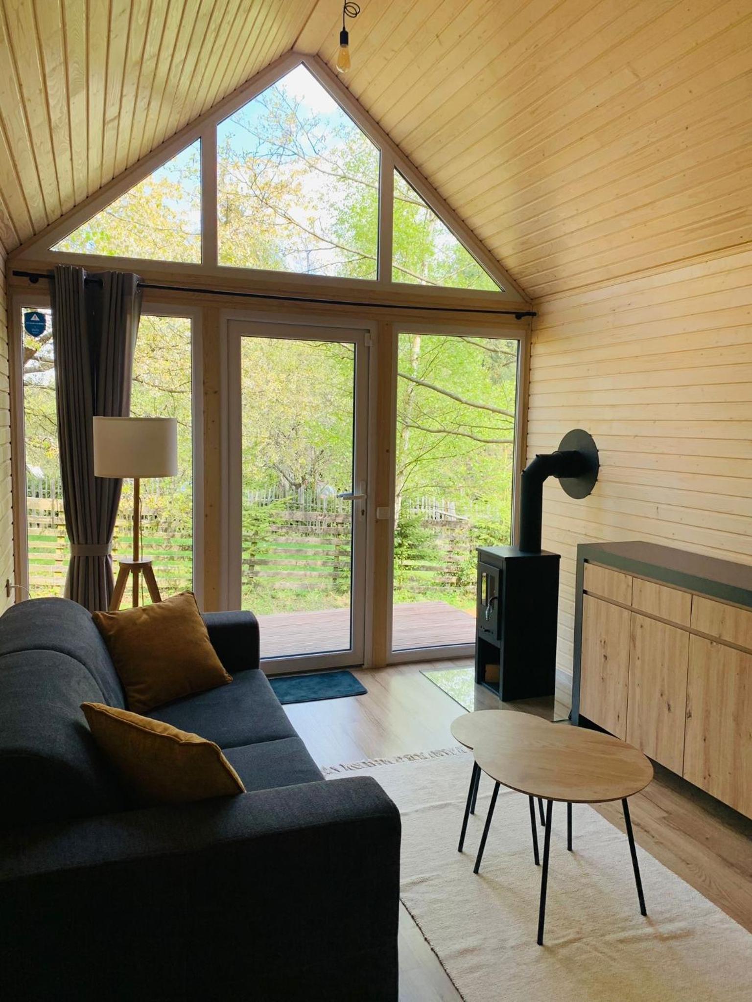 One-Bedroom House photo 1