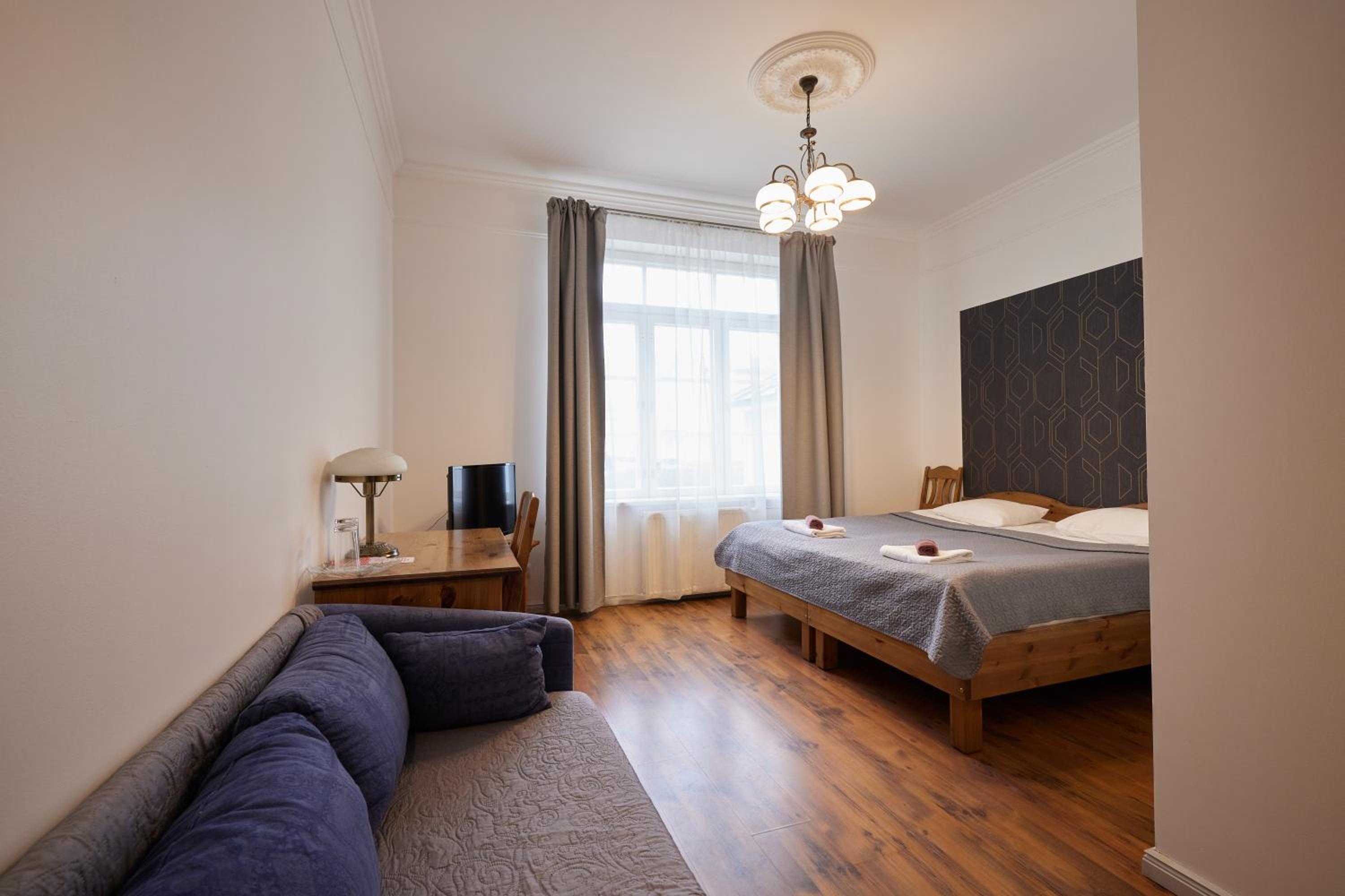 Budget Double Room photo 2