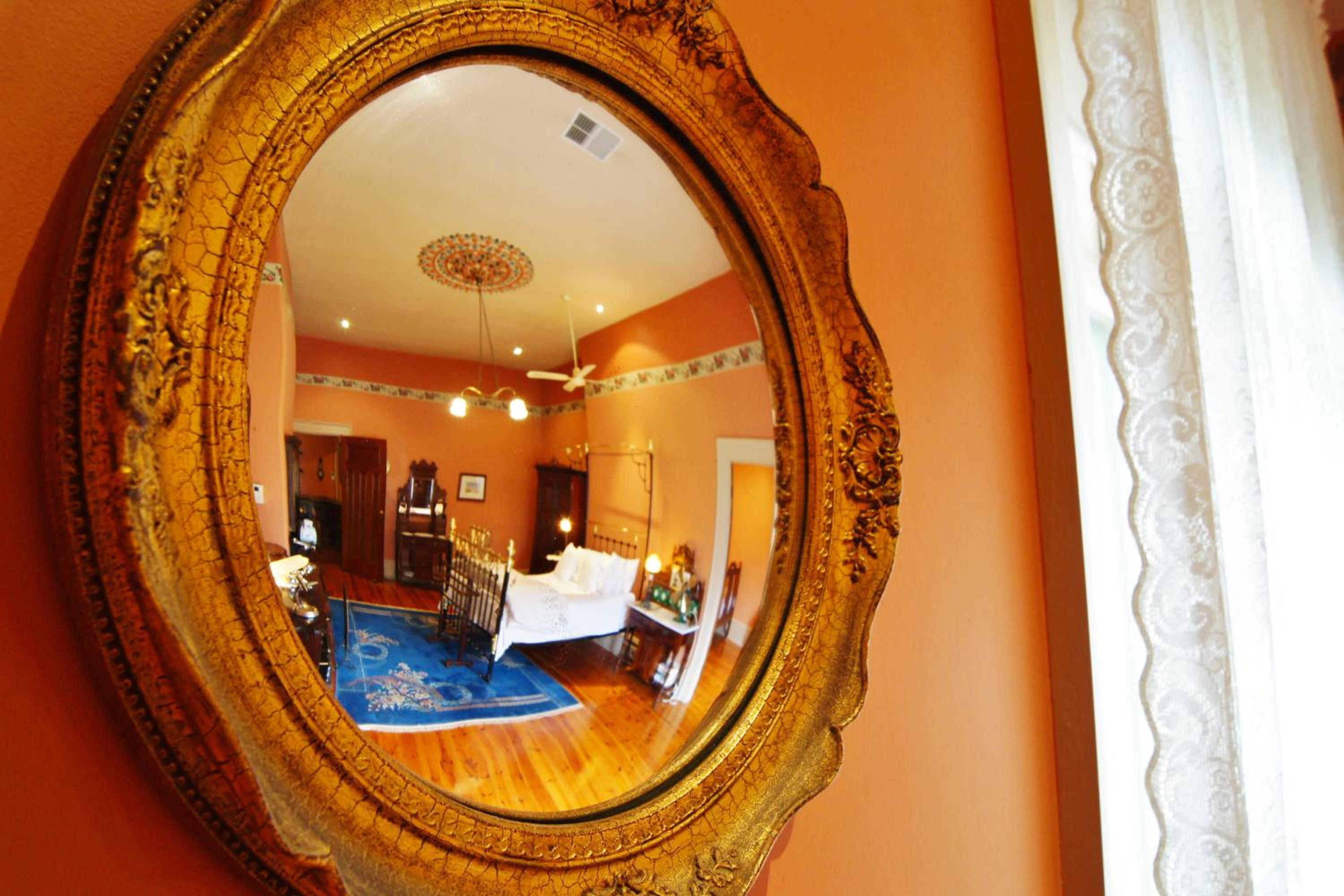 Two-Bedroom Apartment - George Lowe Esquire