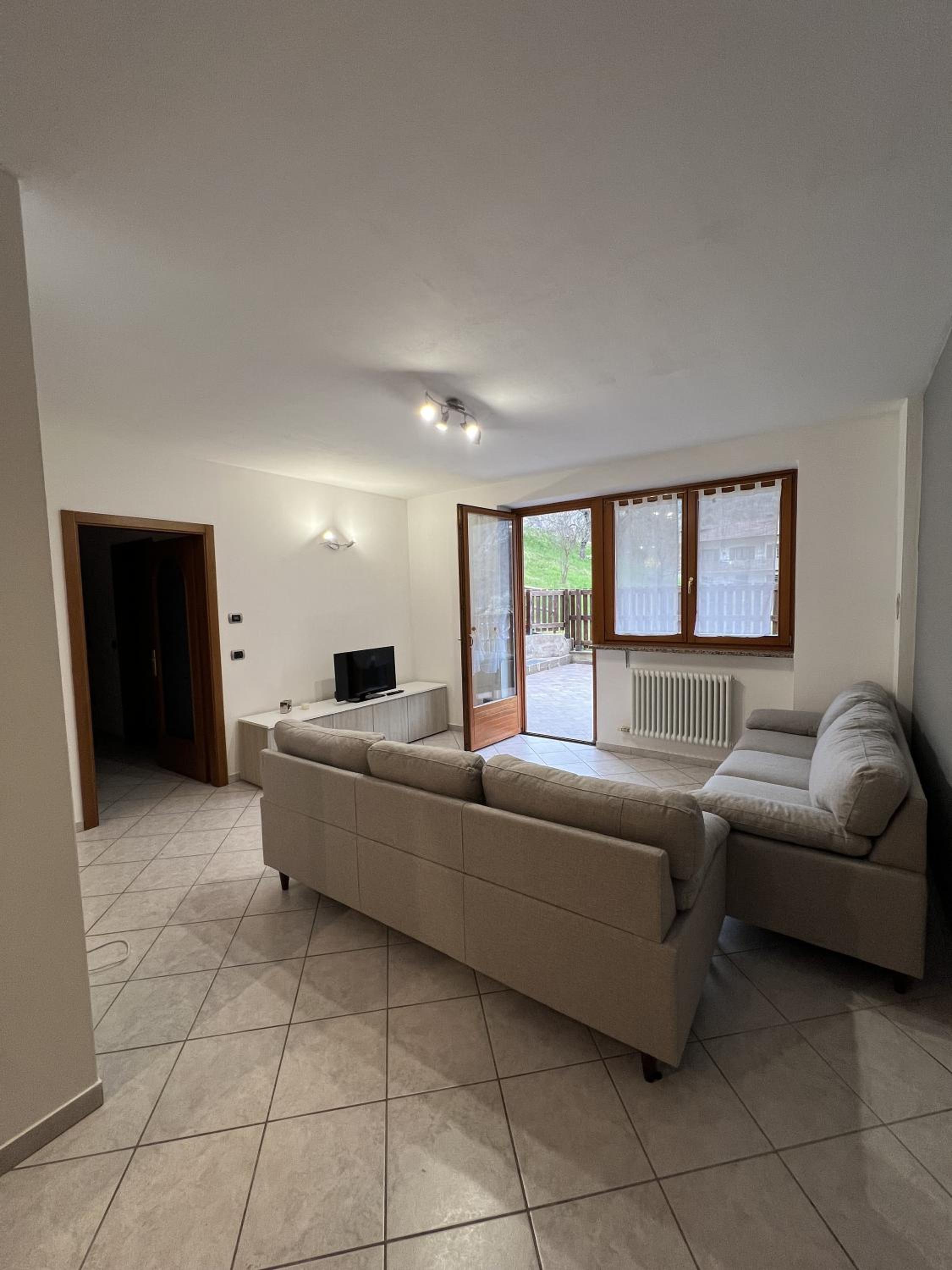 Two-Bedroom Deluxe Apartment with Garden View photo 1