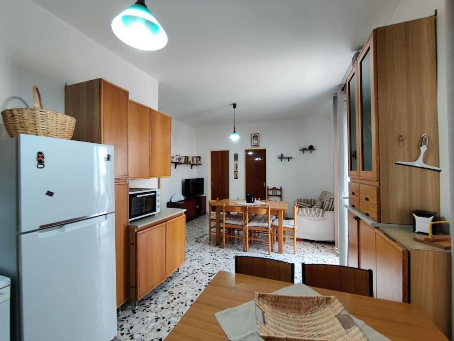 Three-Bedroom Apartment photo 2
