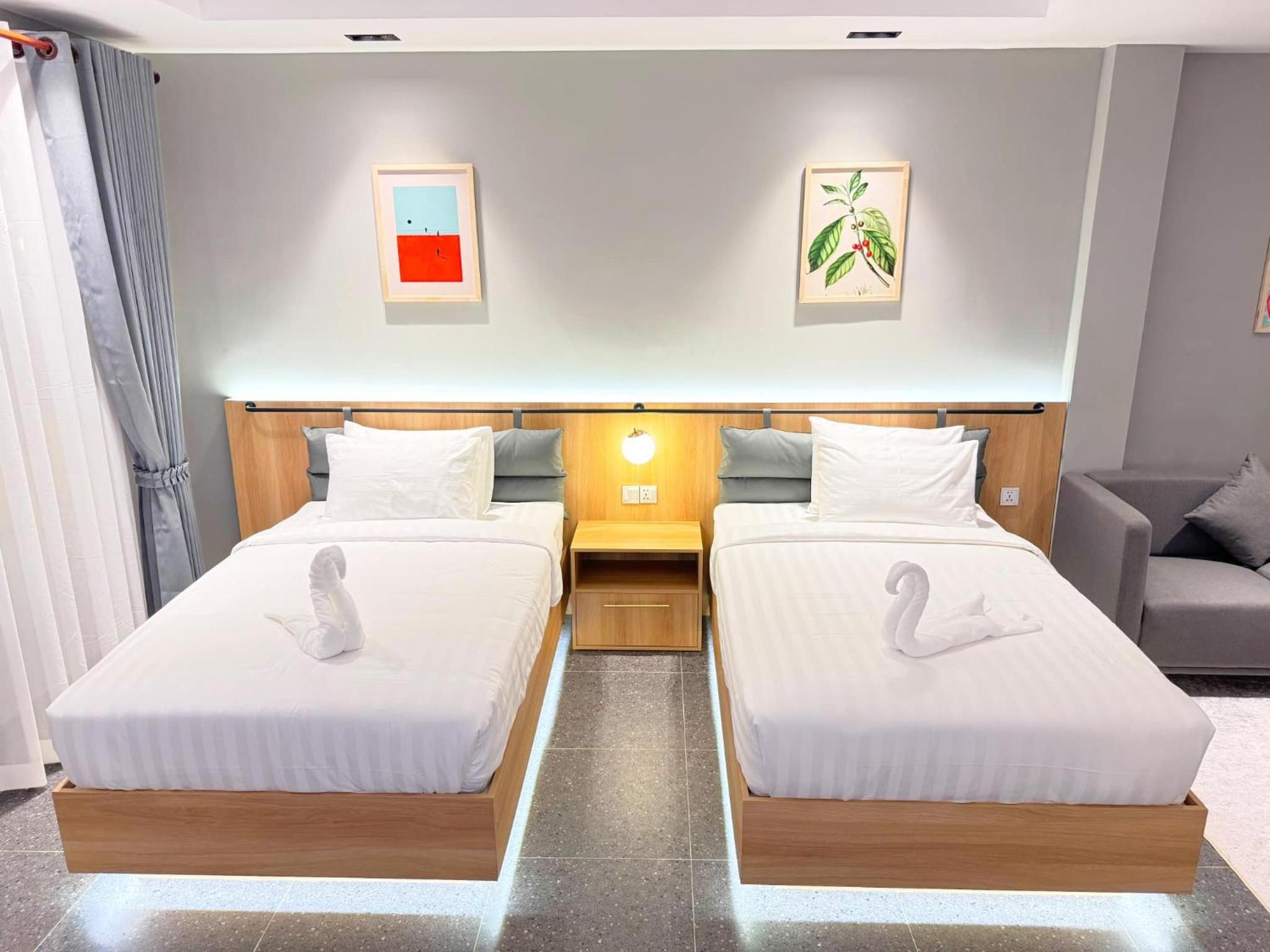 Deluxe Twin Room