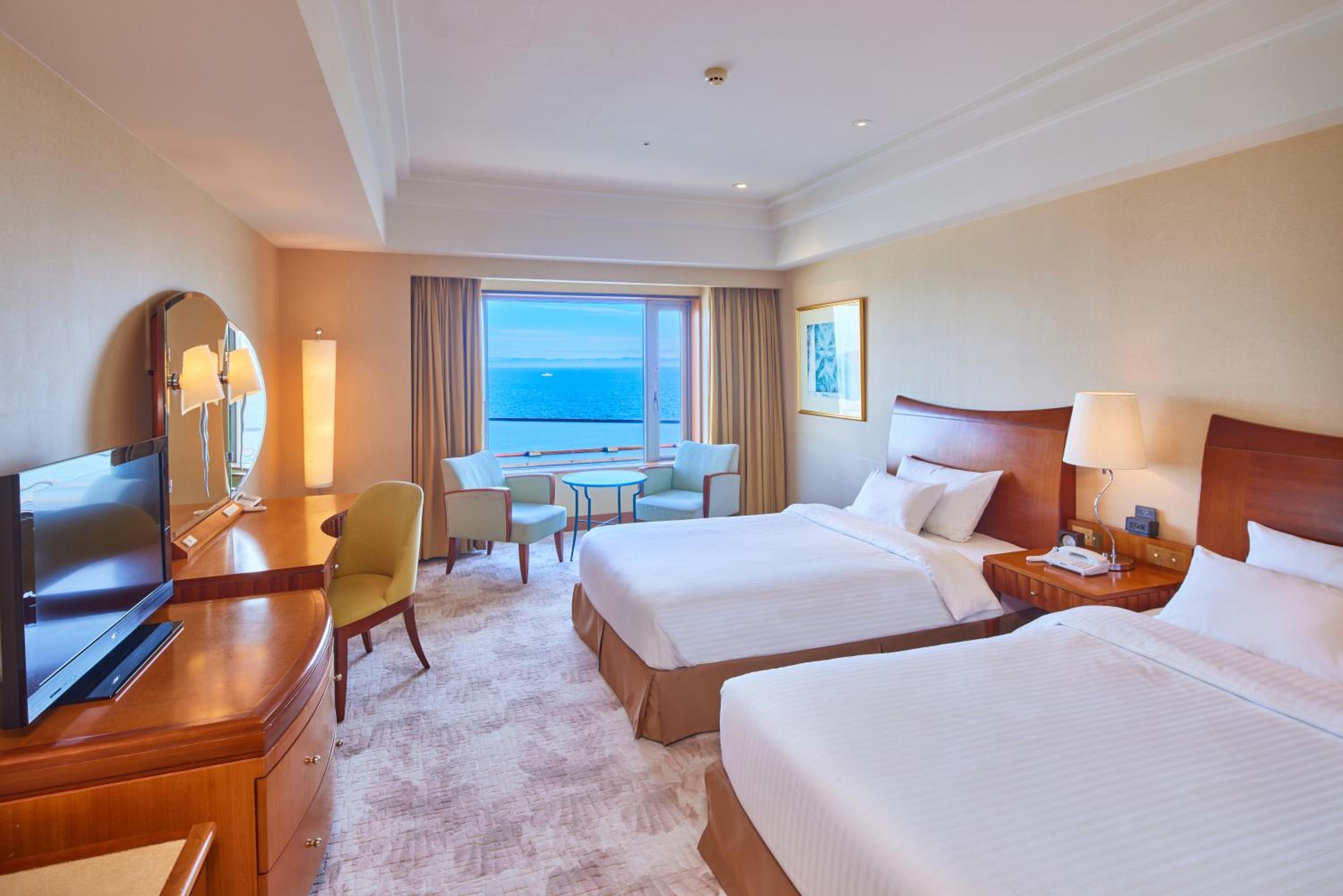 Grand Ocean View Twin Room - Non-Smoking photo 3