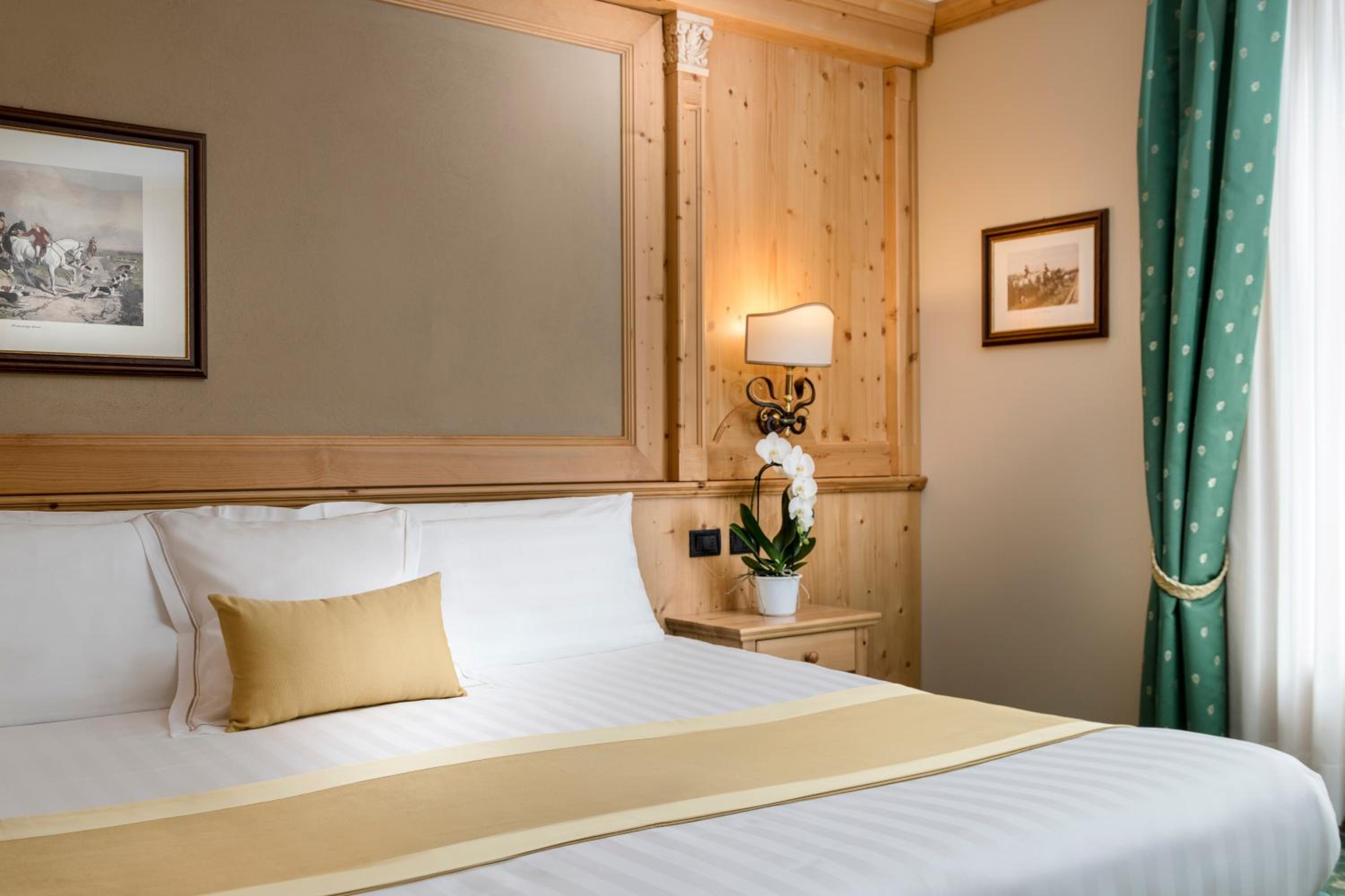 Deluxe Double Room - Photo 1