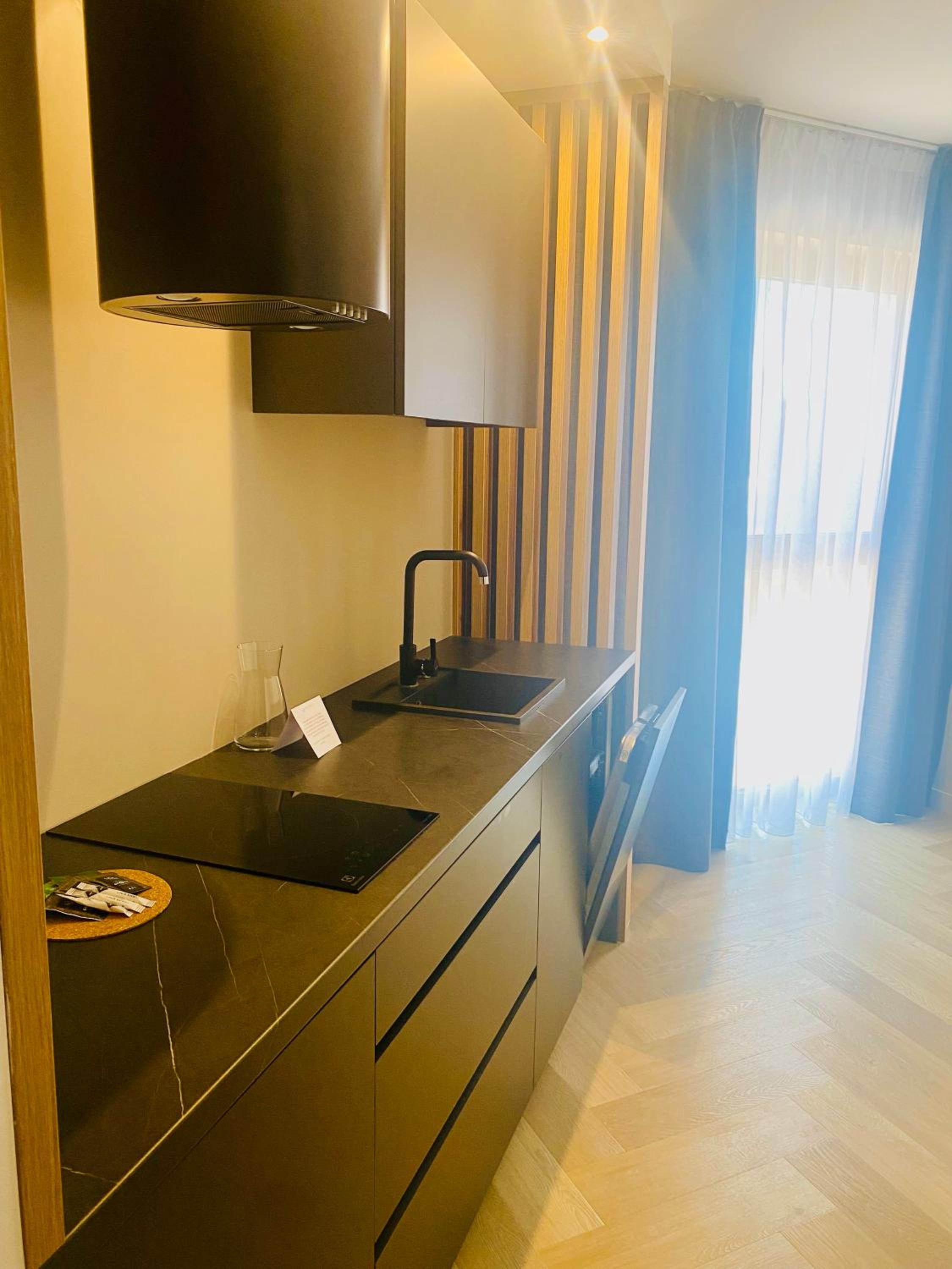 Two-Bedroom Apartment - Photo 9