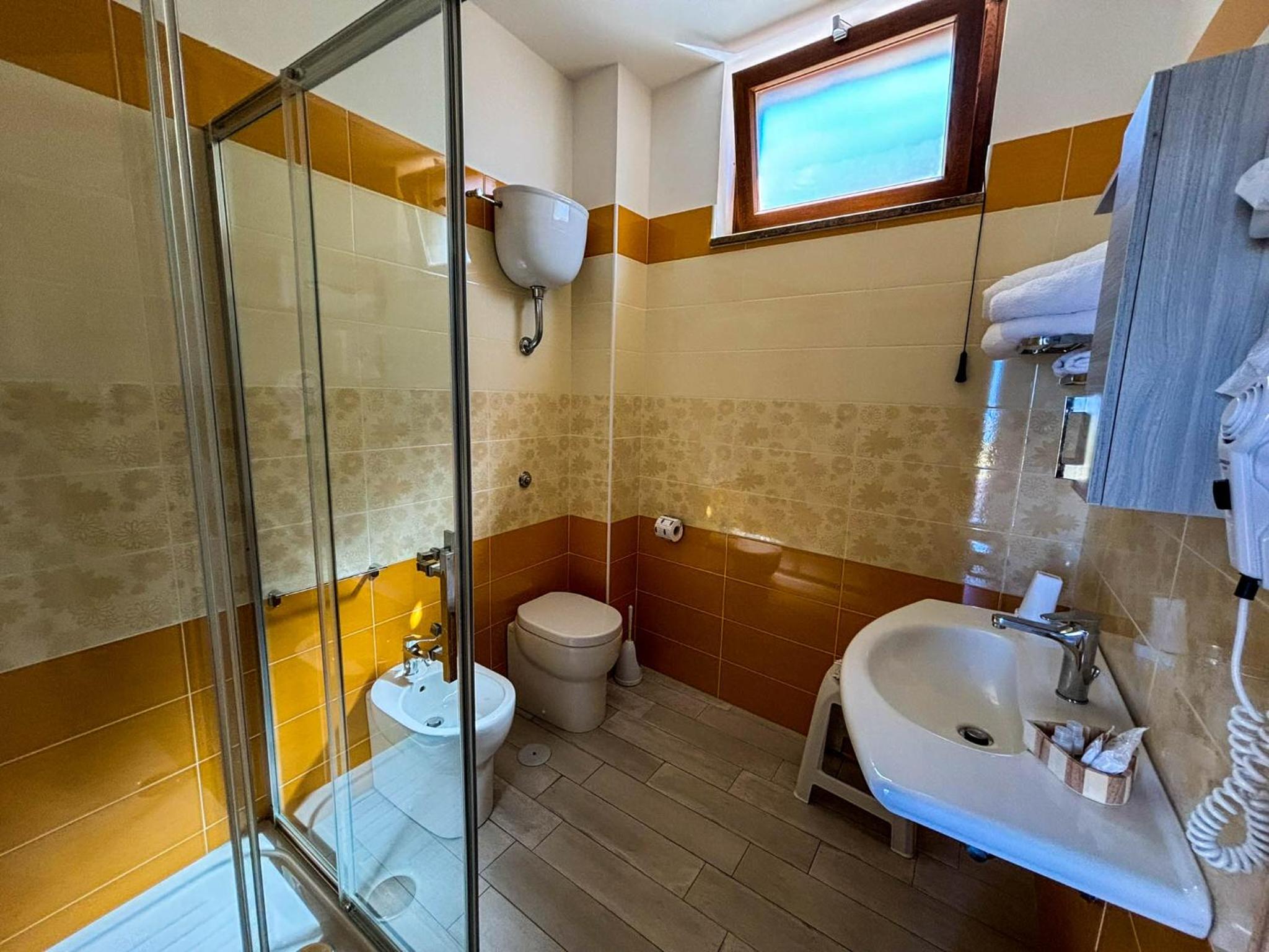 Double Room with Patio photo 2