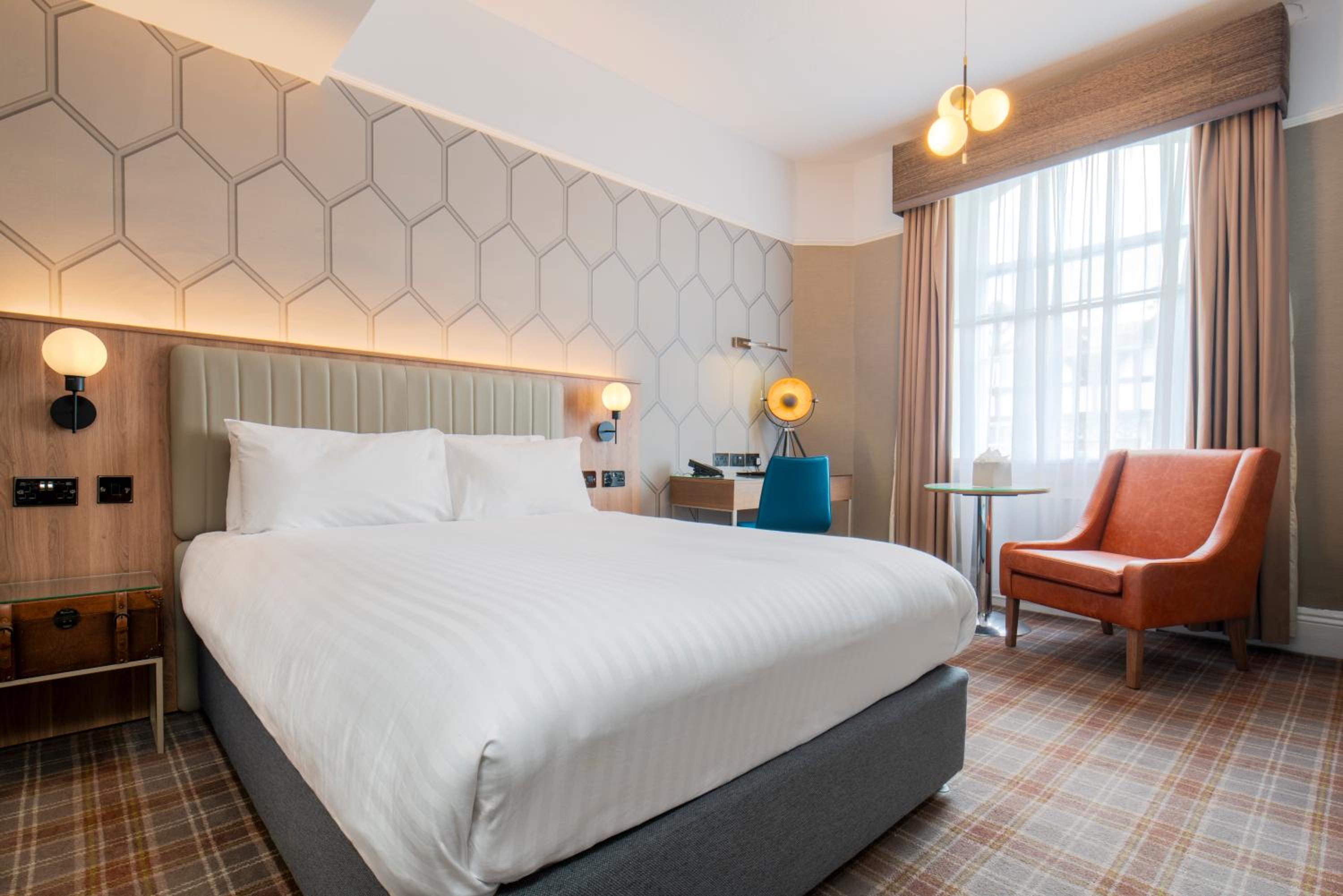 Standard Double Room - Non-Smoking - Photo 6