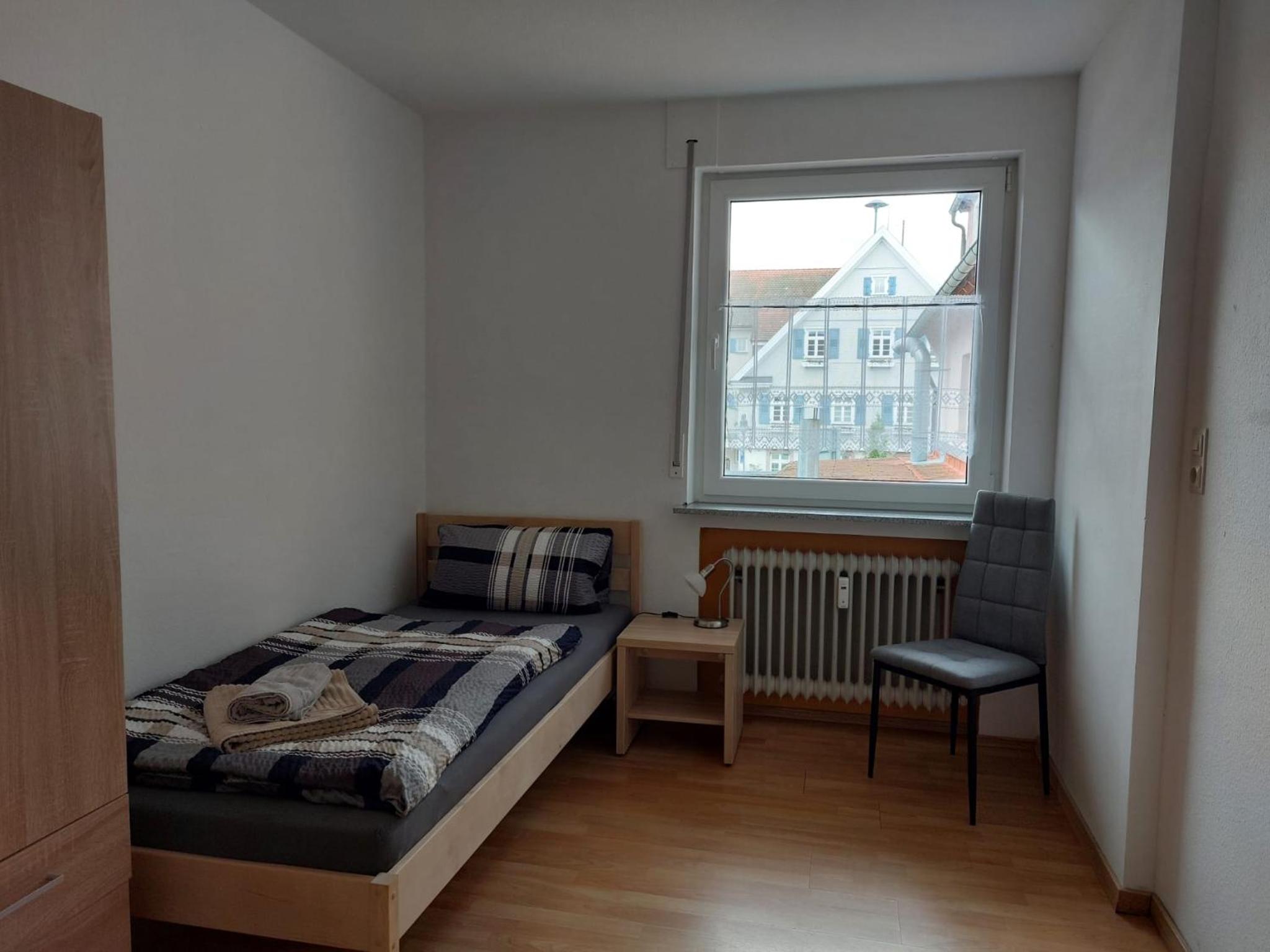 Four-Bedroom Apartment with Balcony  photo 3