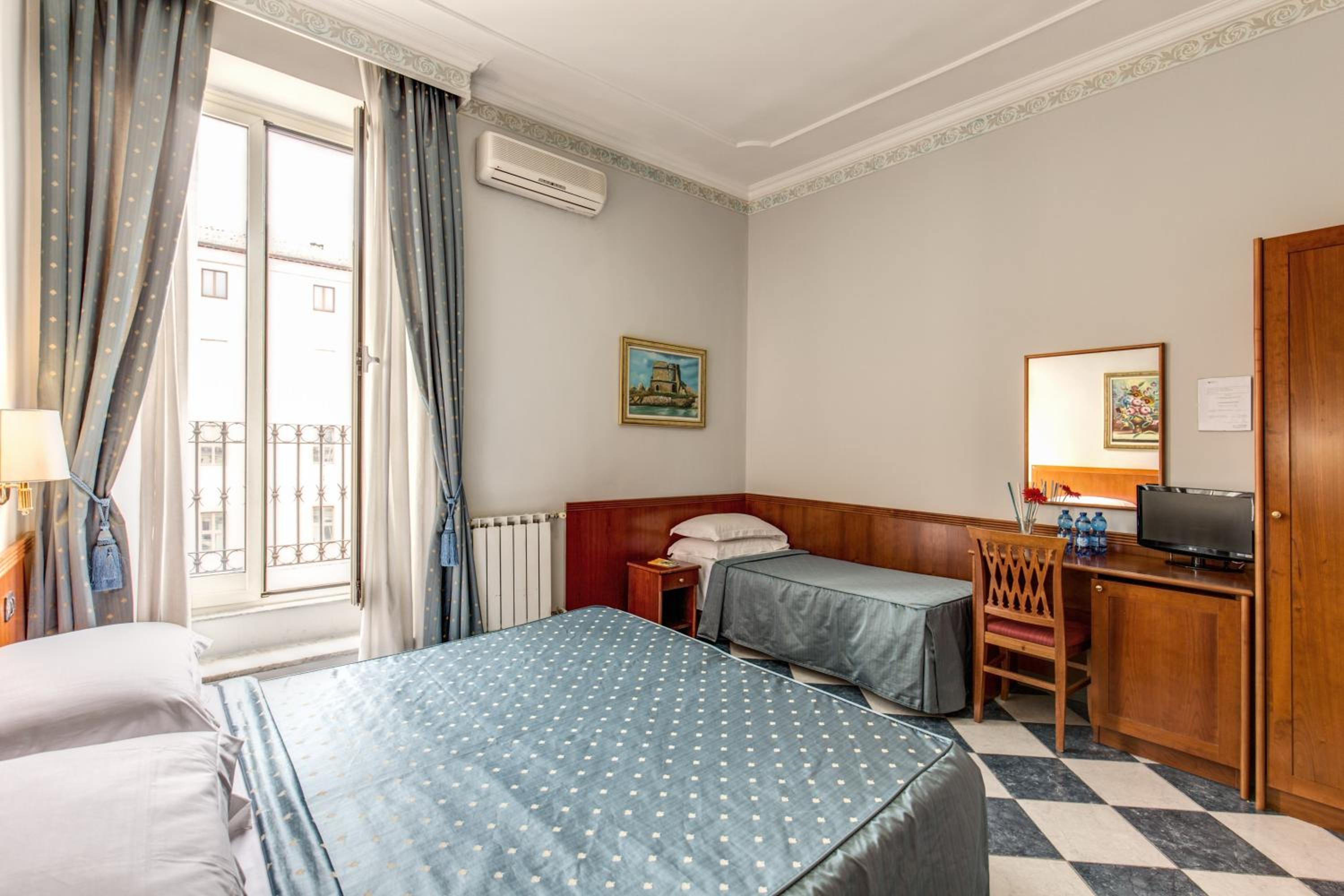 Standard Double or Twin Room with Balcony photo 1