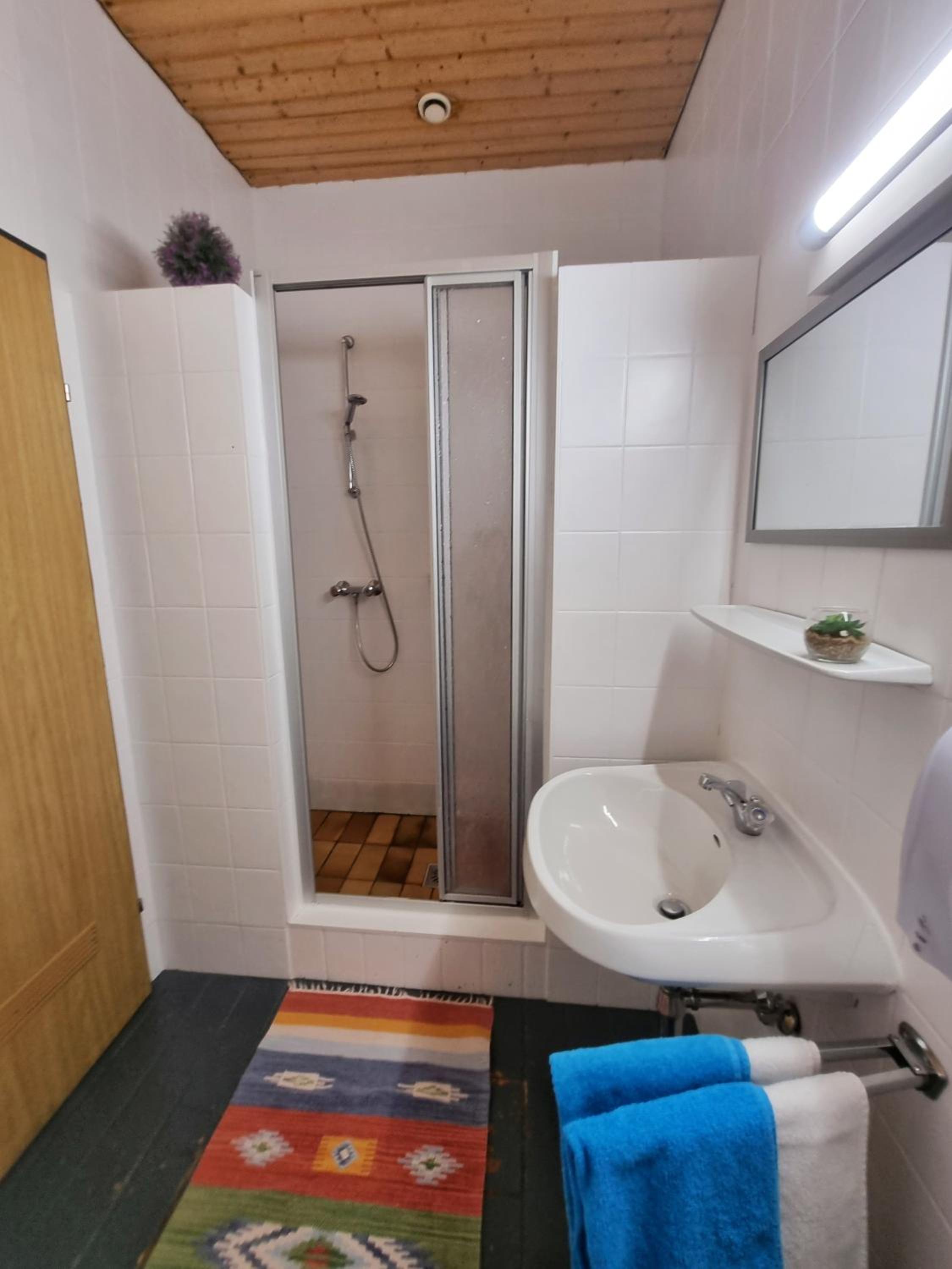 Mixed Dormitory Room photo 2