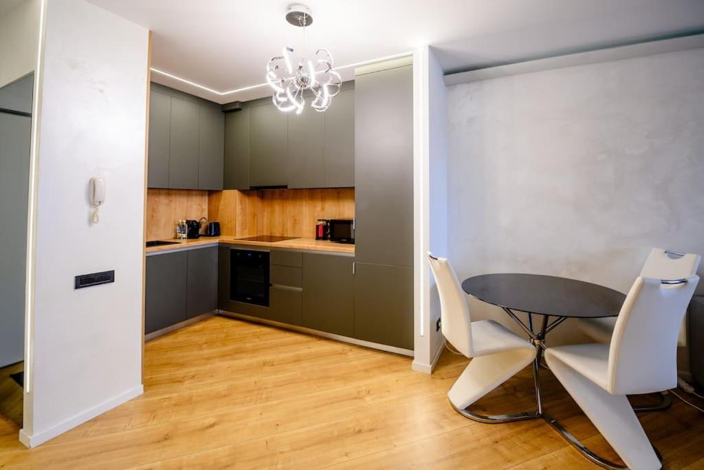 One-Bedroom Apartment photo 3