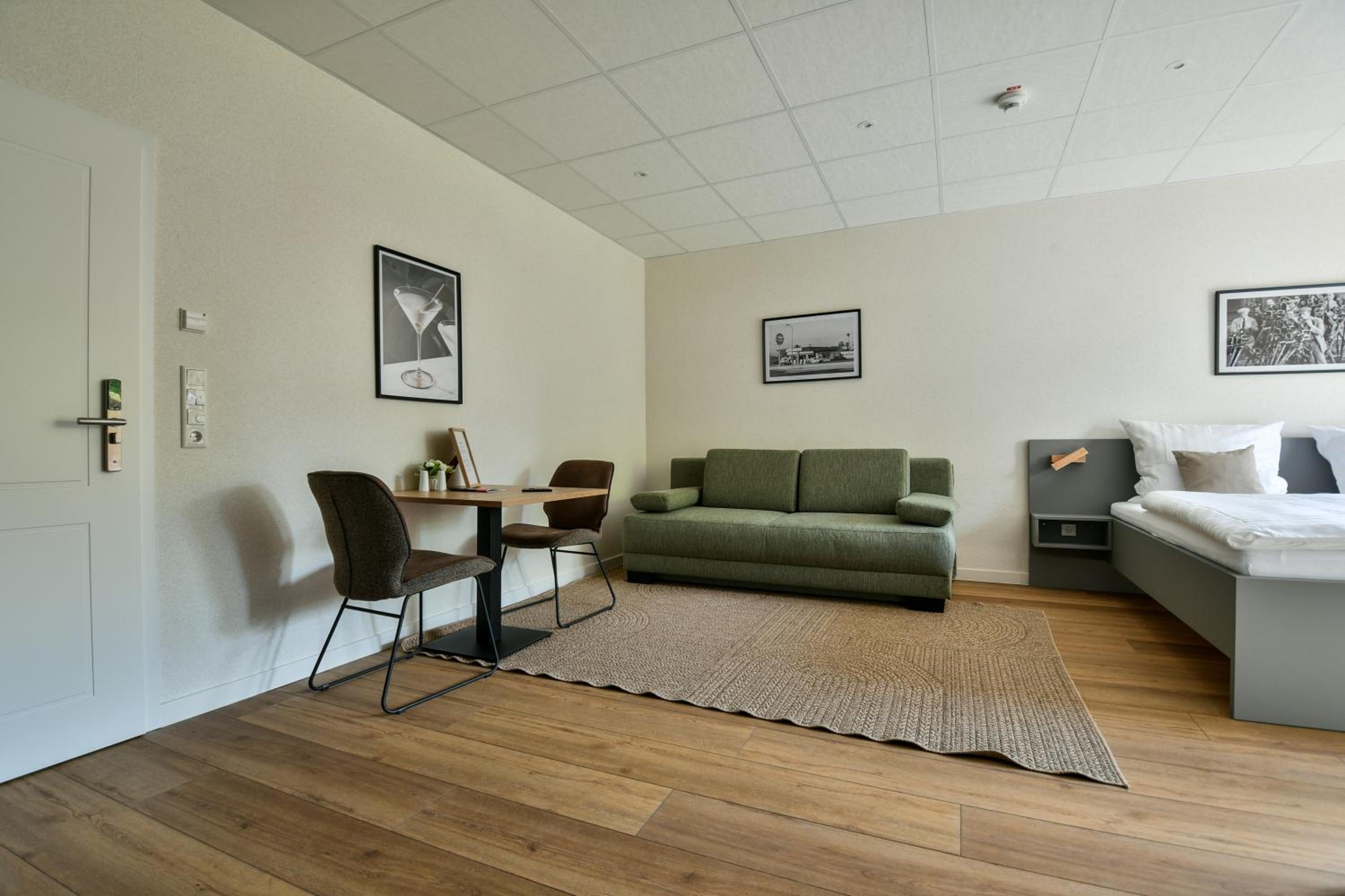 Small Double Room photo 2