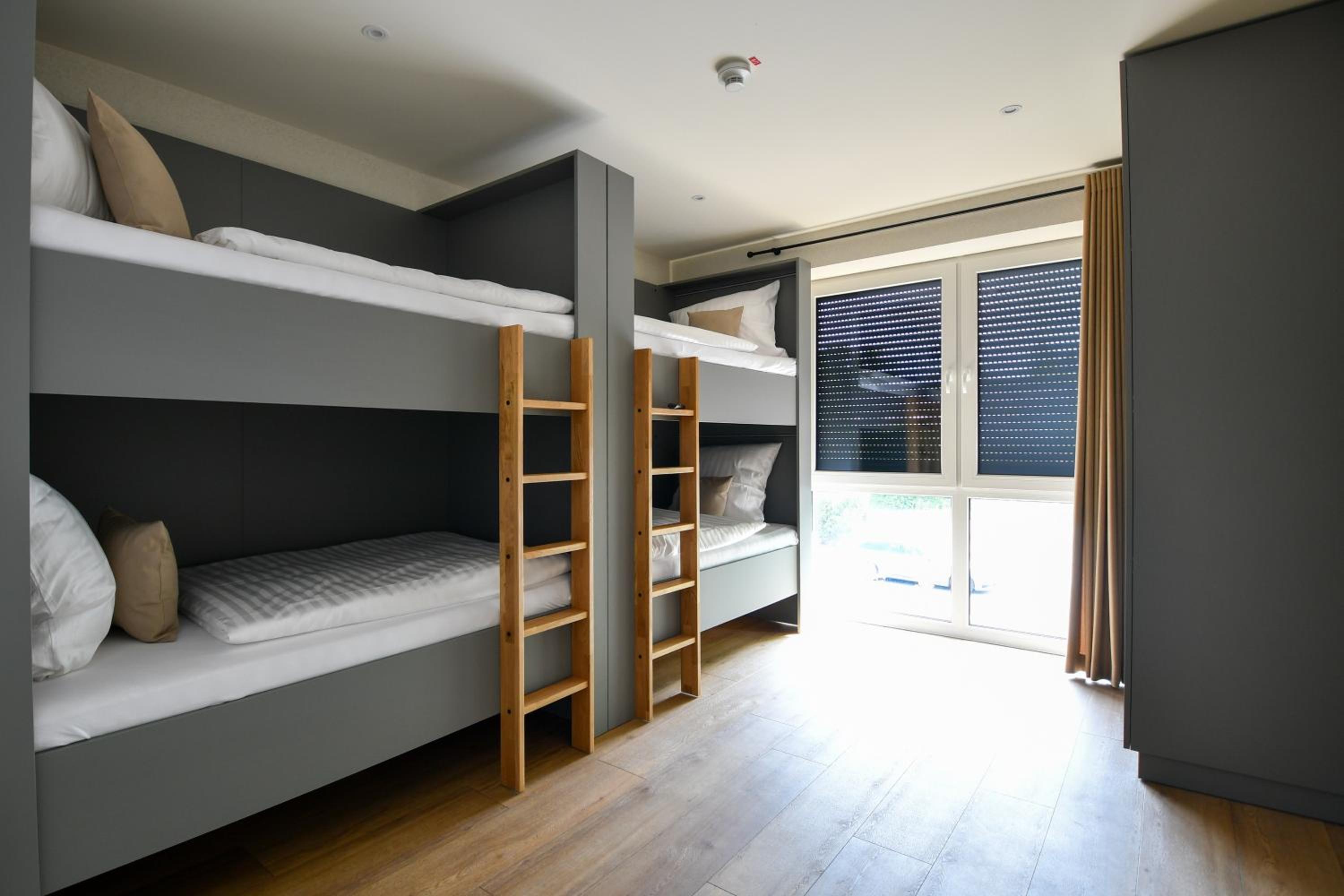 Economy Quadruple Room photo 1