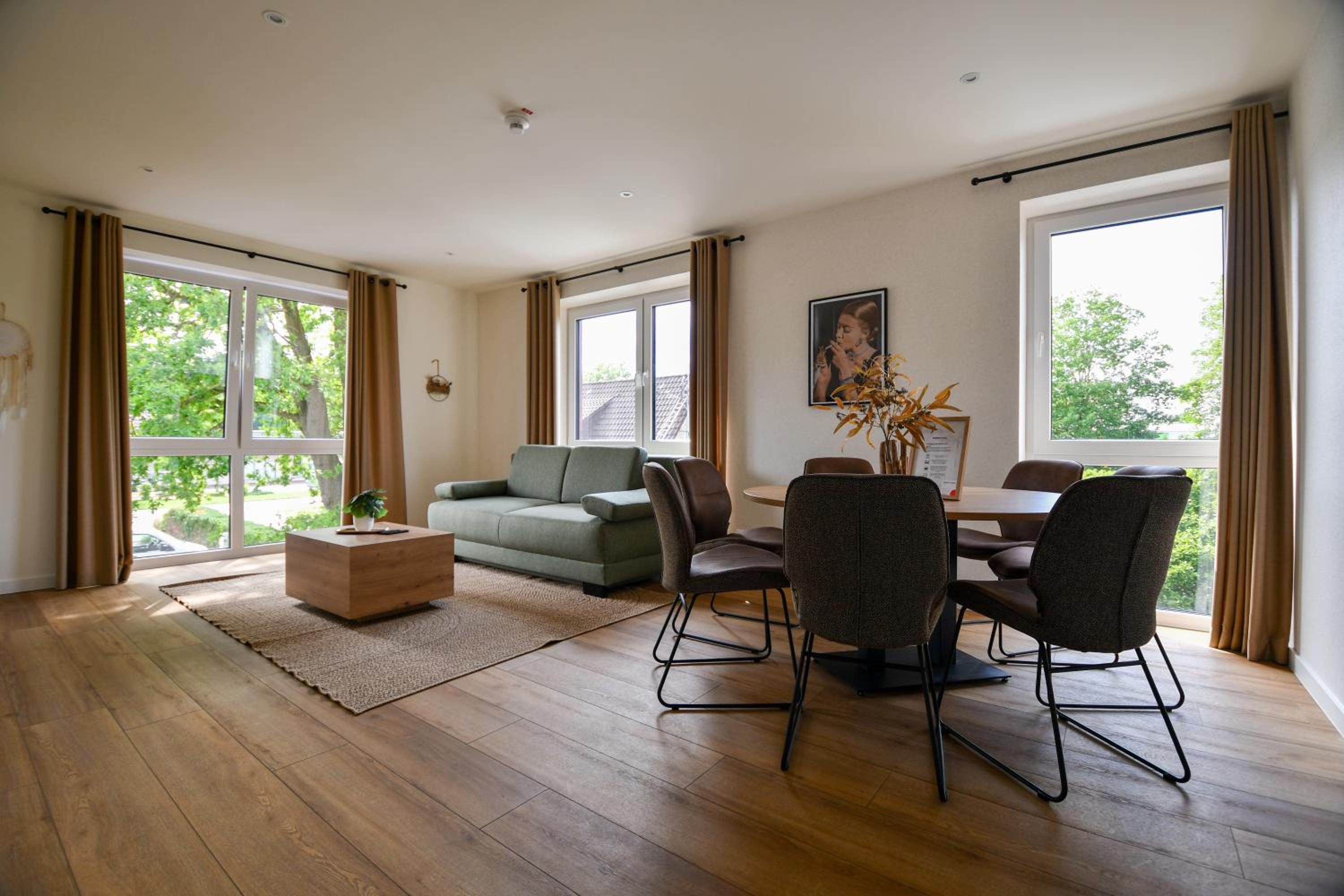 Family Room photo 1